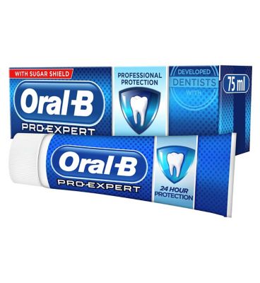Oral-B Pro Expert Professional Protection Toothpaste - Clean Mint 75ml Suncare & Travel Boots   
