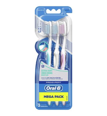 Oral-B All Round Extra Soft Criss Cross Toothbrush 3s Suncare & Travel Boots   