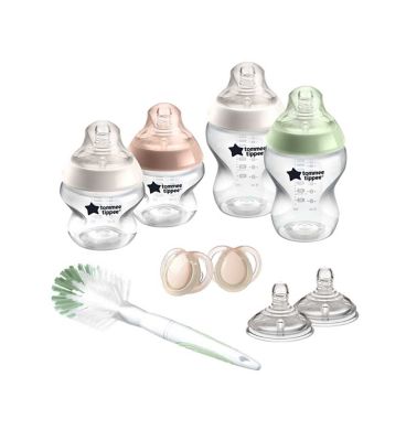 Tommee Tippee Natural Start Newborn Starter Set, 2 Anti-Colic Baby Bottles, Medium-Flow, Breast-Like Teats, Self-Sterilising