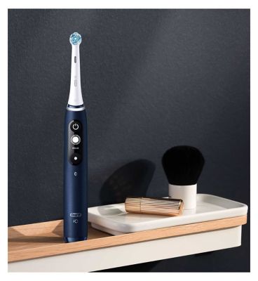 Oral-B iO7 Electric Toothbrush - Blue Dental Boots   