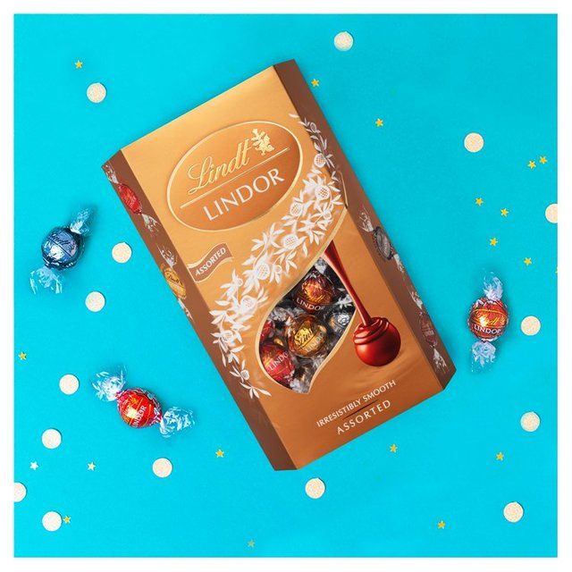 Lindt Lindor Assorted Sweets M&S   