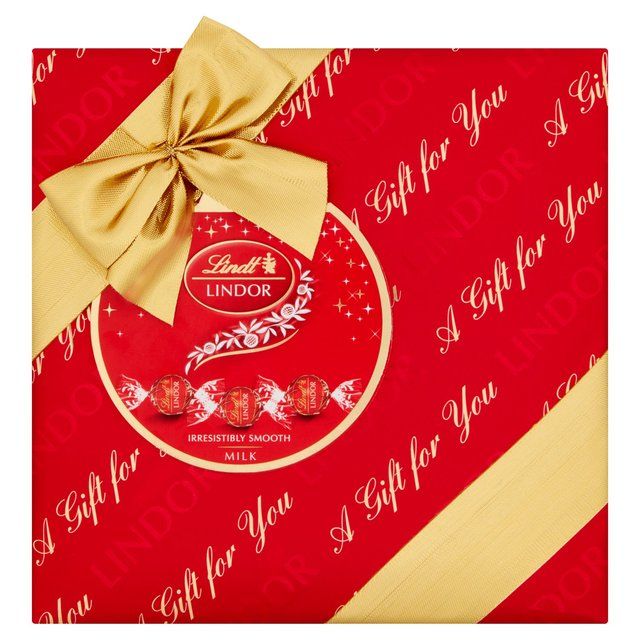 Lindt Lindor Milk Chocolate Gift Wrapped Box