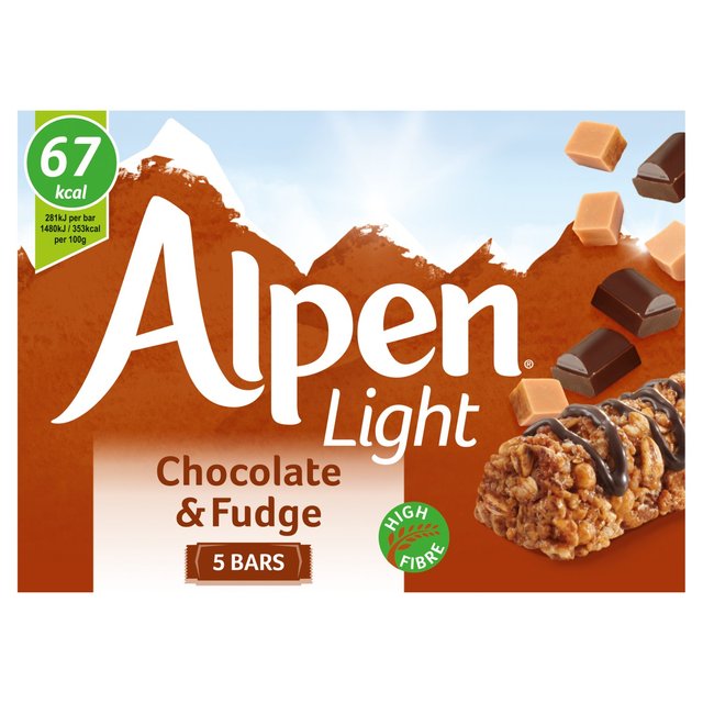 Alpen Light Cereal Bars Chocolate & Fudge Food Cupboard M&S   