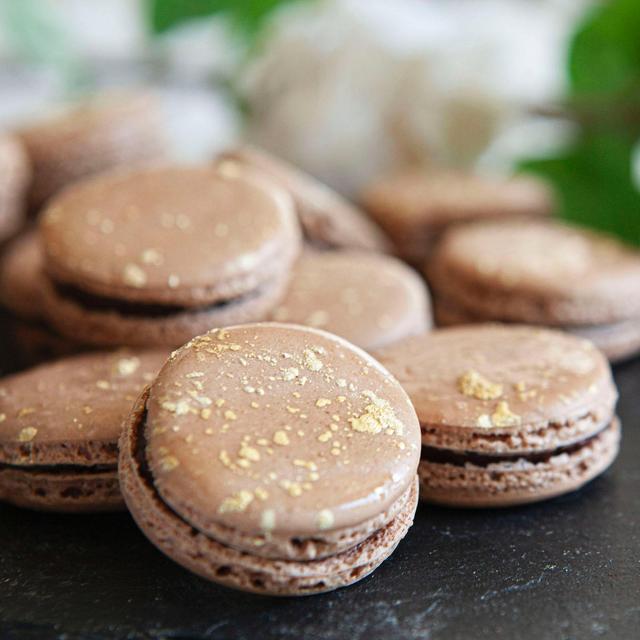 Mon Dessert Macaron Kit Chocolate & Gold Sugar & Home Baking M&S   