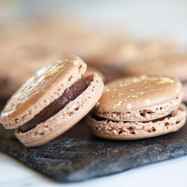 Mon Dessert Macaron Kit Chocolate & Gold Sugar & Home Baking M&S   