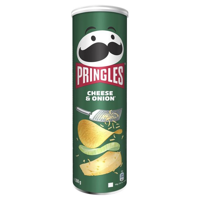 Pringles Cheese & Onion