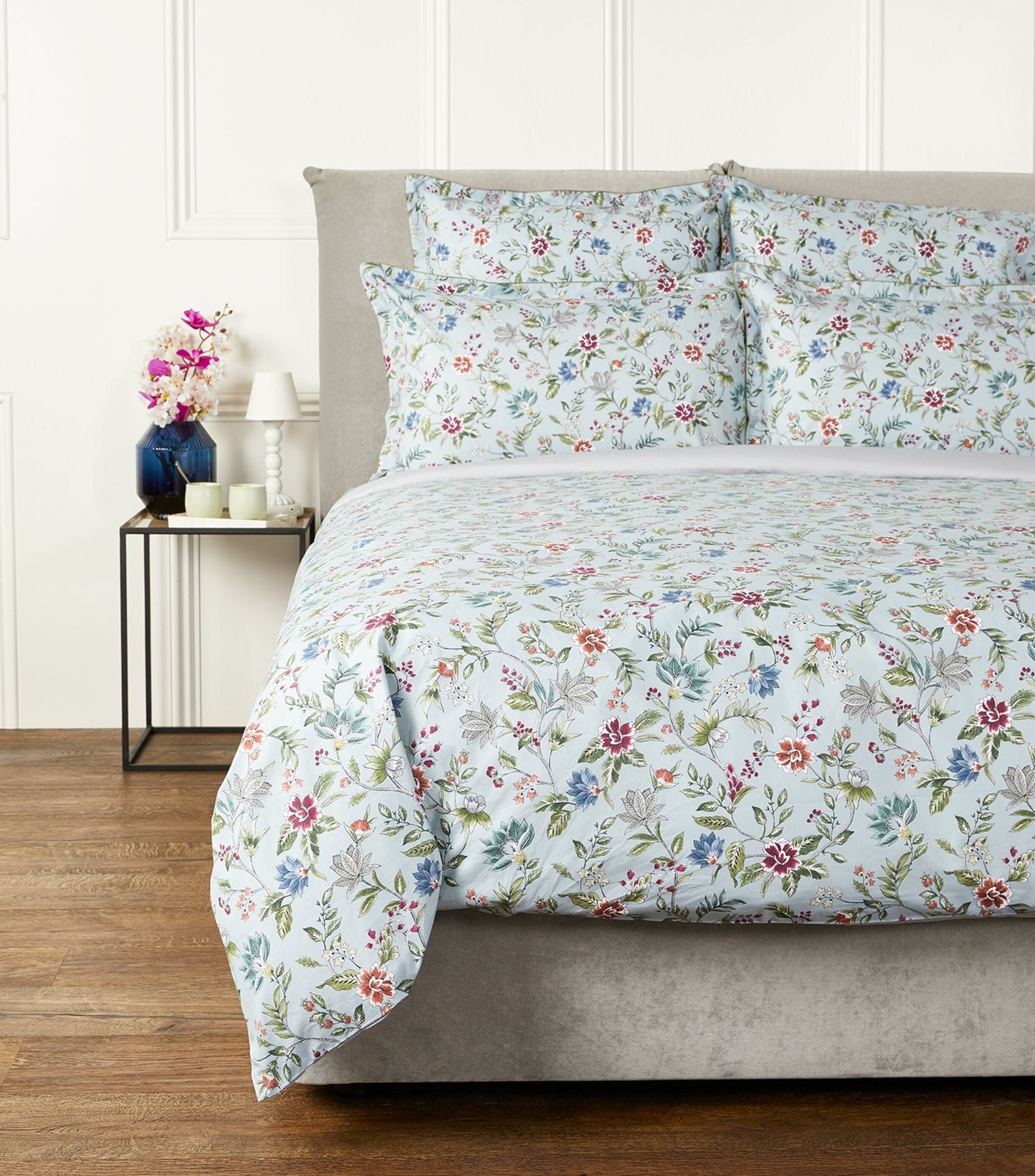 Candide King Flat Sheet (270cm x 300cm) GOODS Harrods   