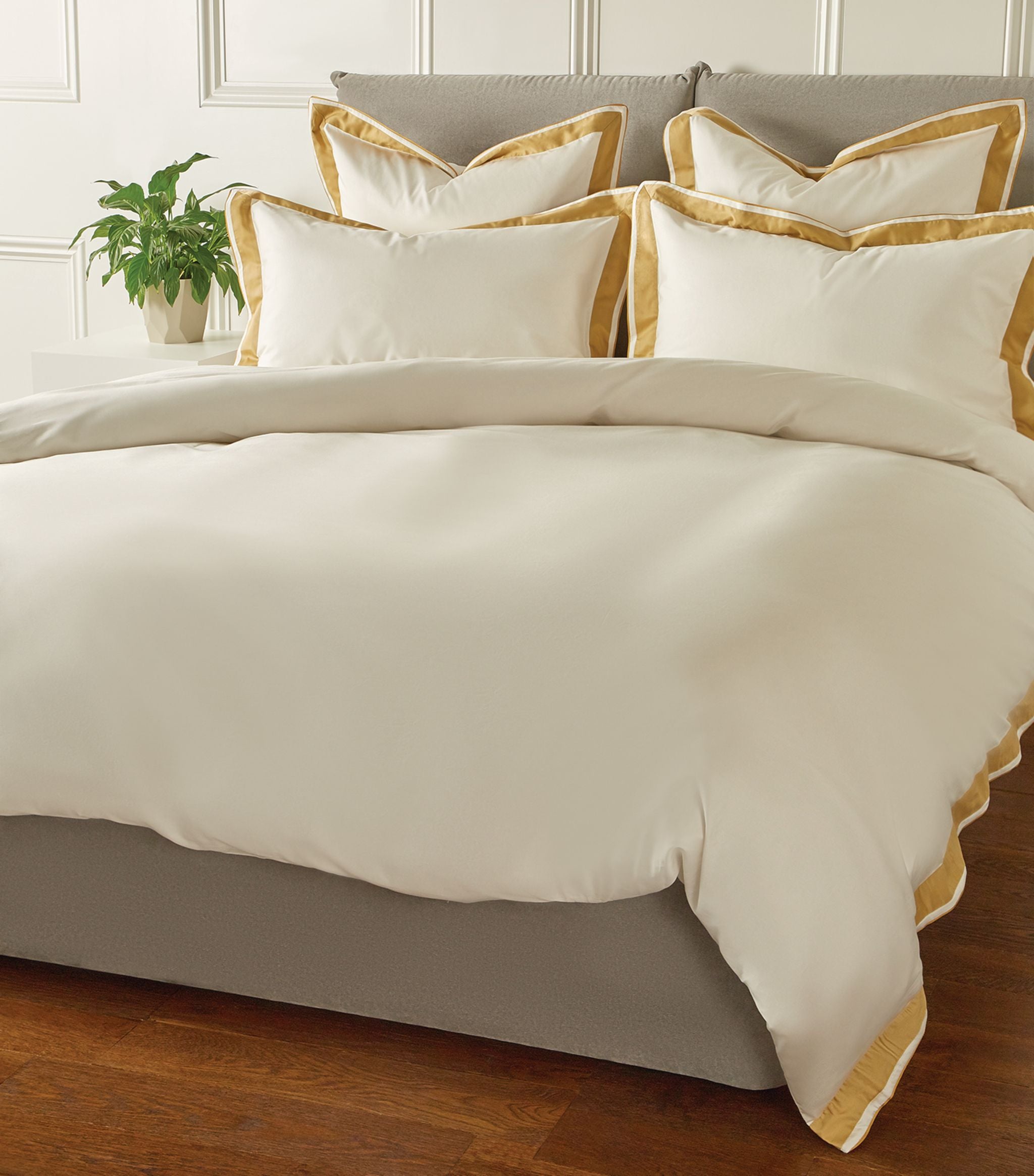 Marceau King Flat Sheet (270cm x 300cm) GOODS Harrods   