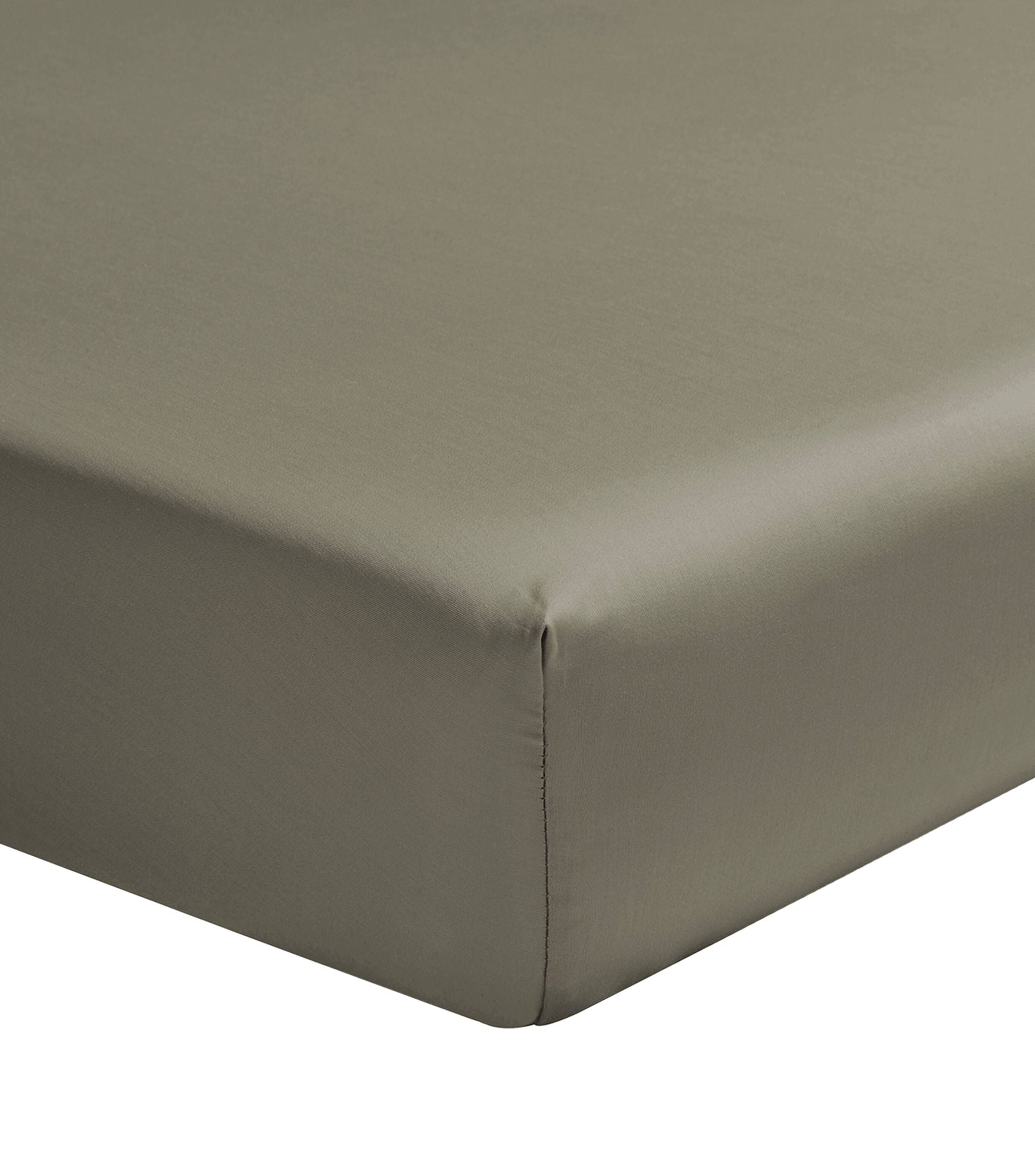 Teophile King Fitted Sheet (160cm x 200cm) GOODS Harrods   