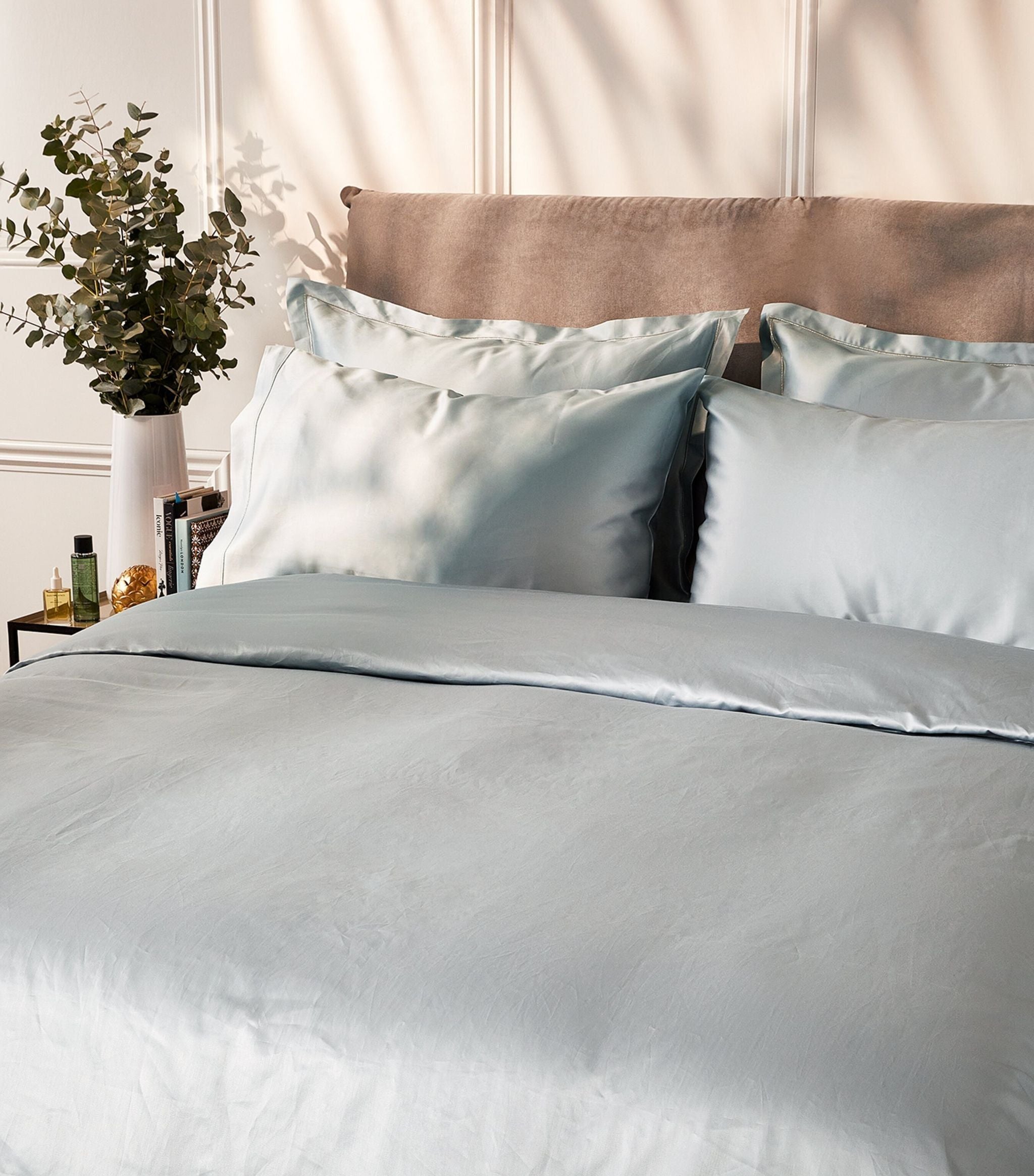 Dália Super King Fitted Sheet (180cm x 200cm) GOODS Harrods   