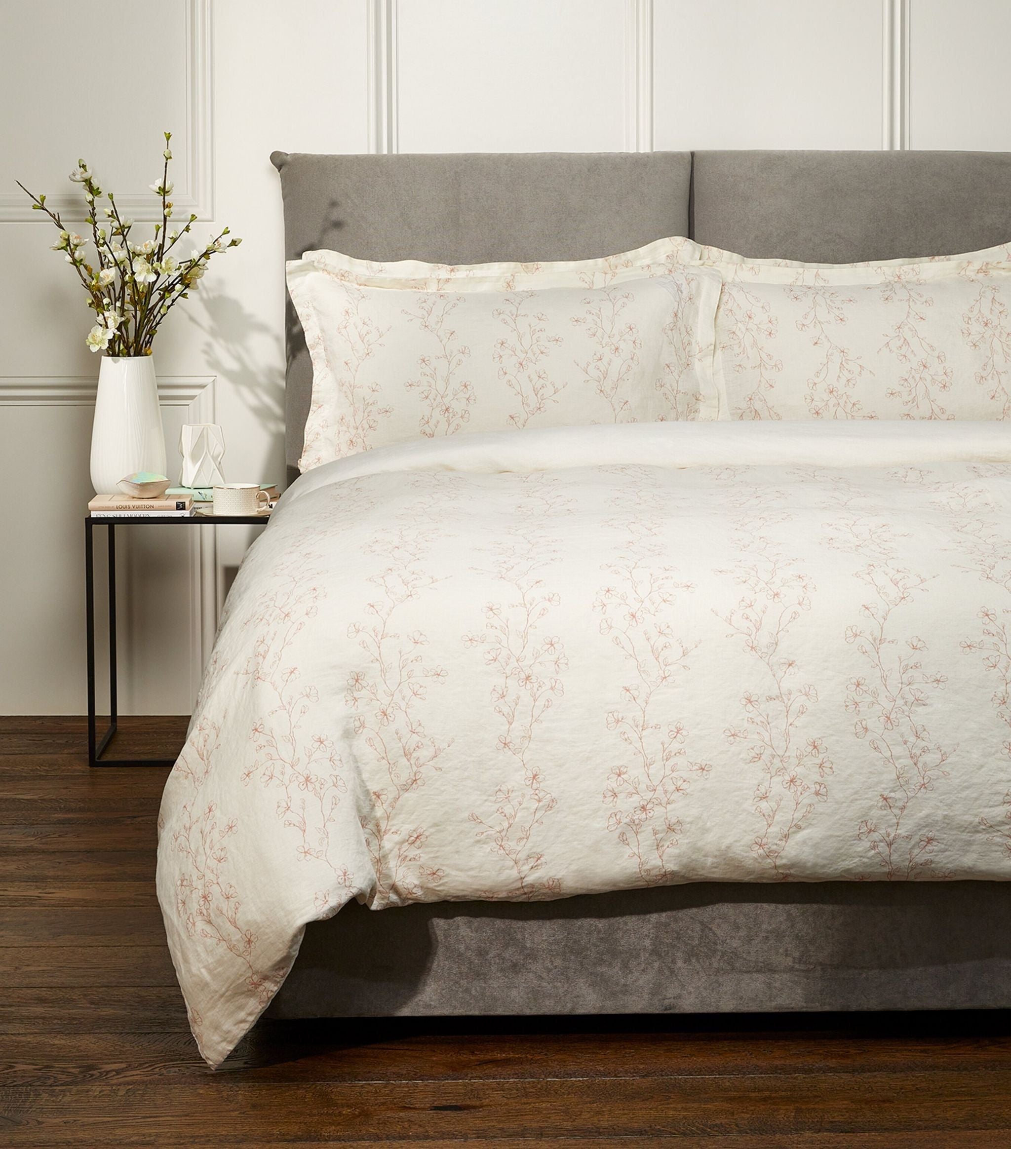 Flor de Mont Super King Duvet Cover Set (260cm x 220cm) GOODS Harrods   