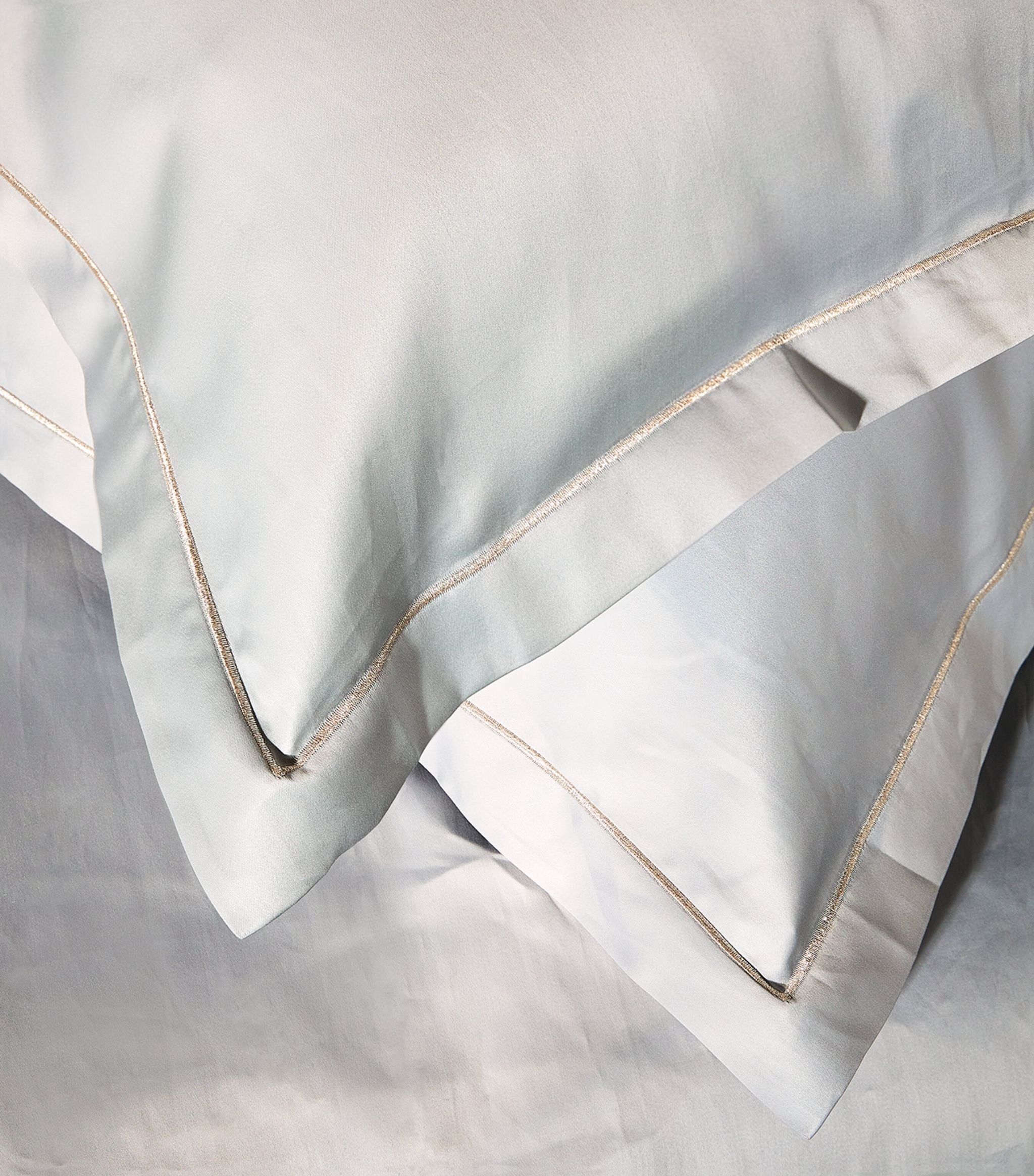 Set of 2 Dália Oxford Pillowcases (50cm x 75cm) GOODS Harrods   