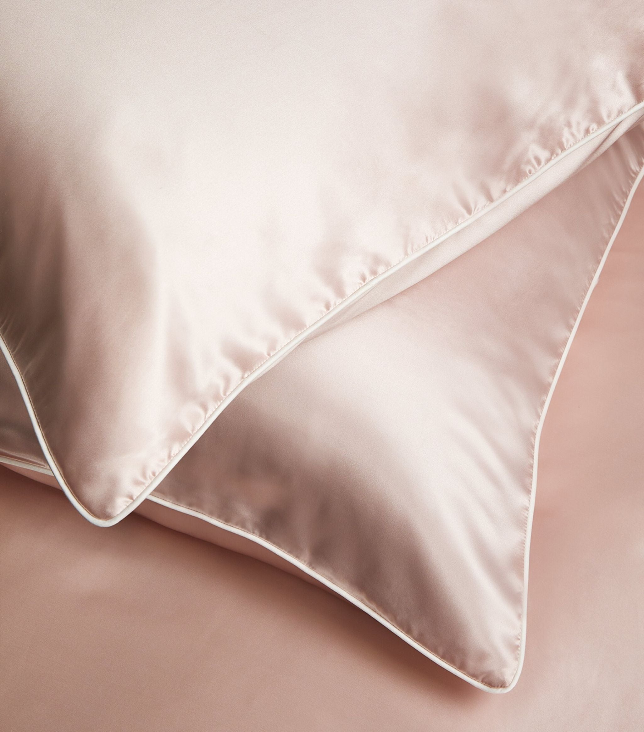 Set of 2 Maria Oxford Pillowcases (50cm x 75cm) GOODS Harrods   