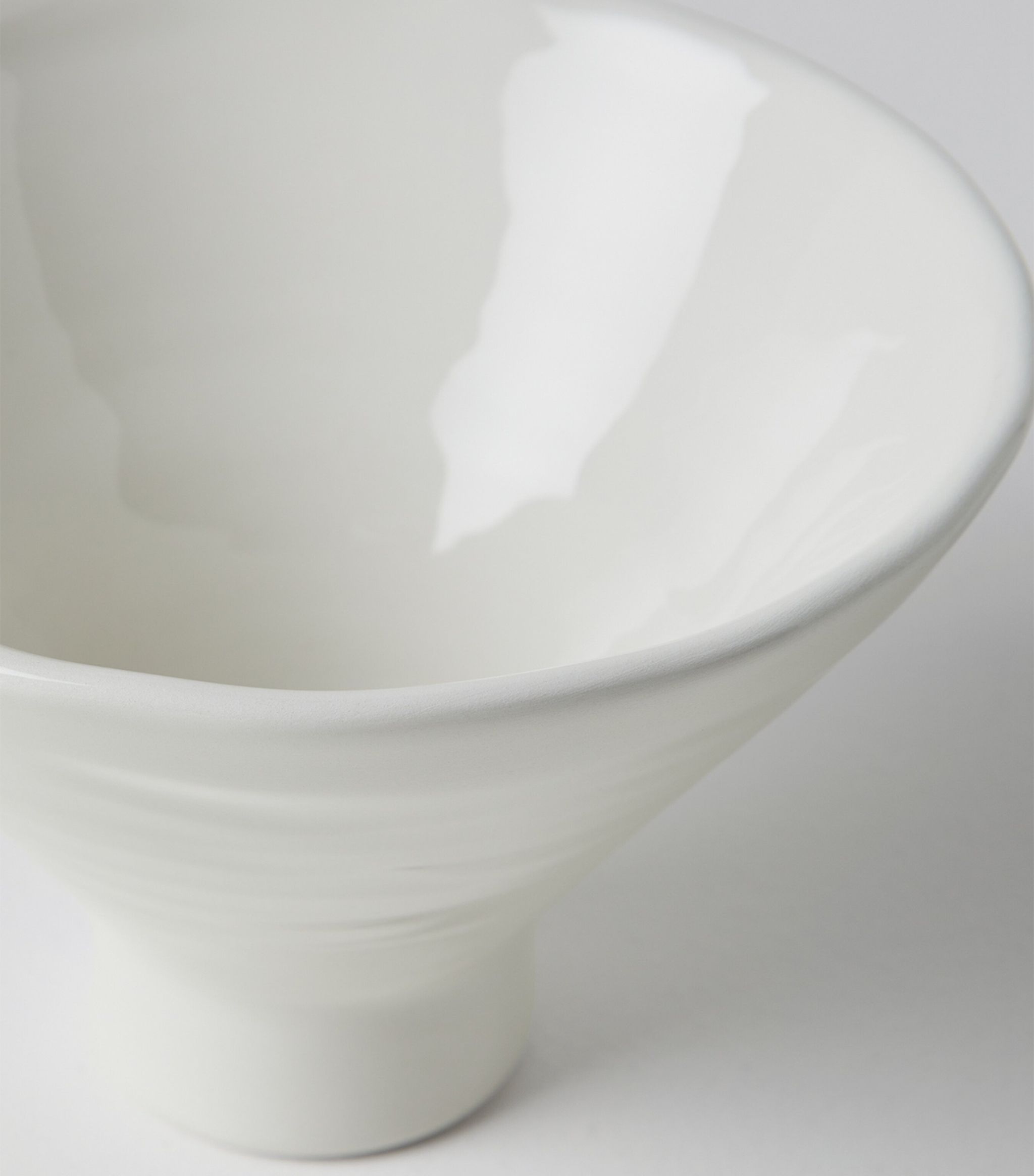 Ceramic Tradition Flower Bowl (16cm) GOODS Harrods   