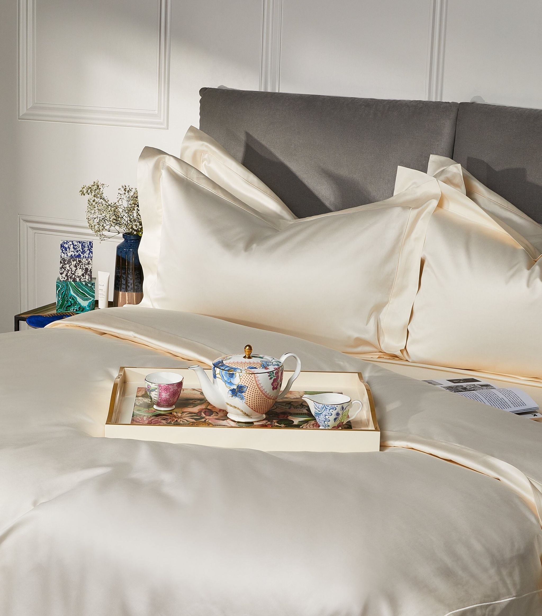 Bourdon Oxford Pillowcase (50cm x 75cm) GOODS Harrods   