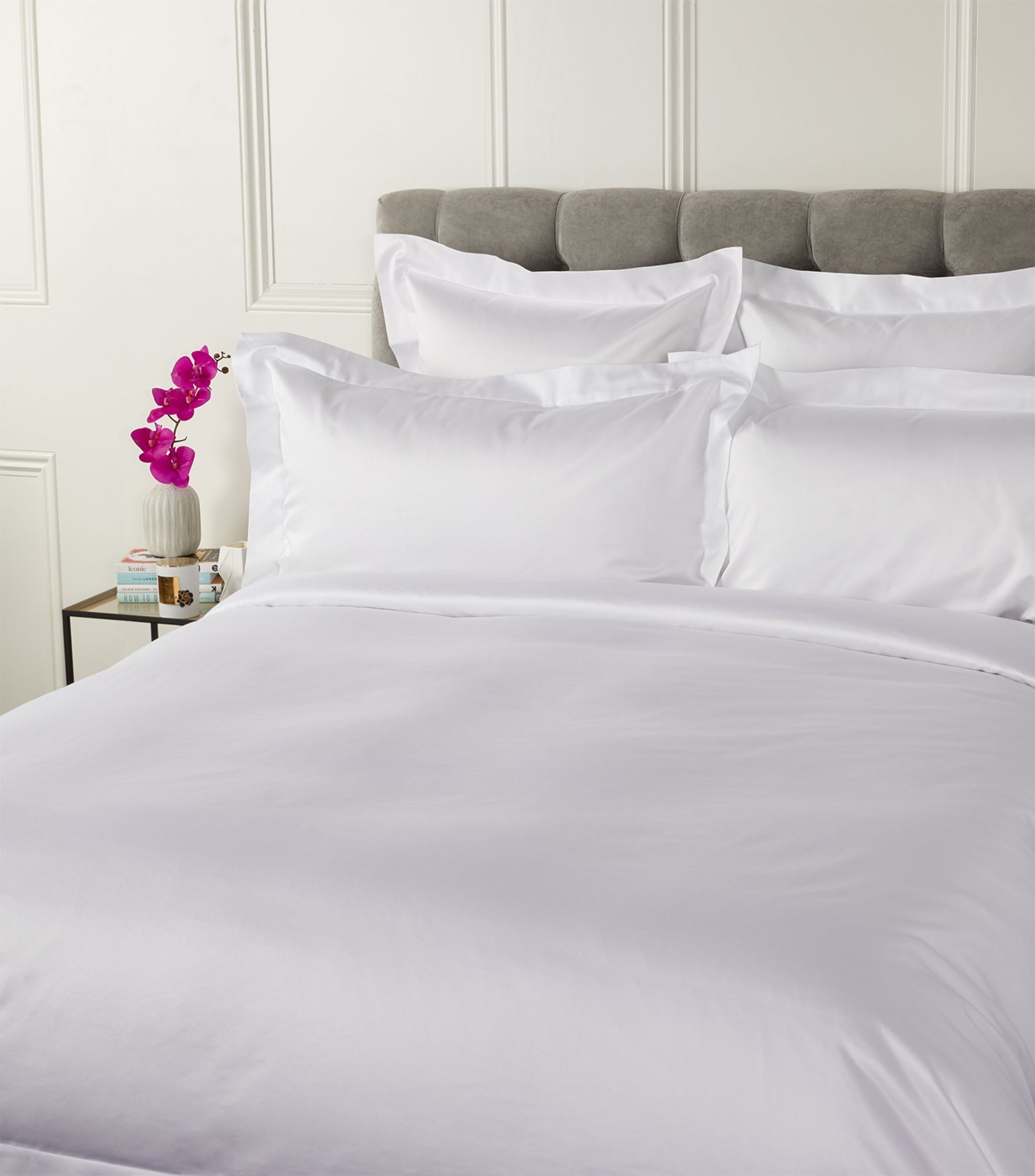 Capela Oxford Pillowcase (50cm x 75cm) GOODS Harrods   