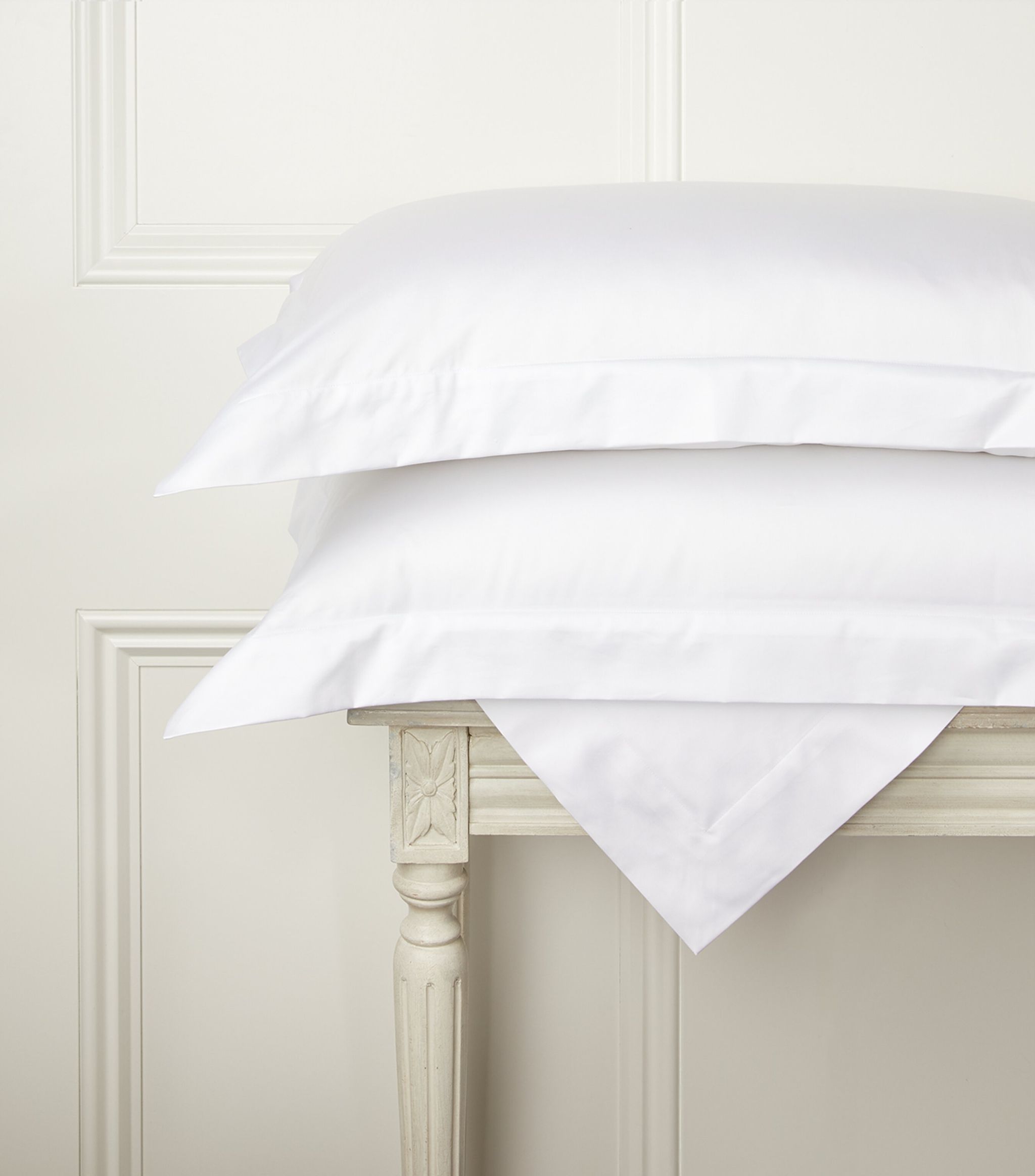 Capela Oxford Pillowcase (50cm x 75cm) GOODS Harrods   