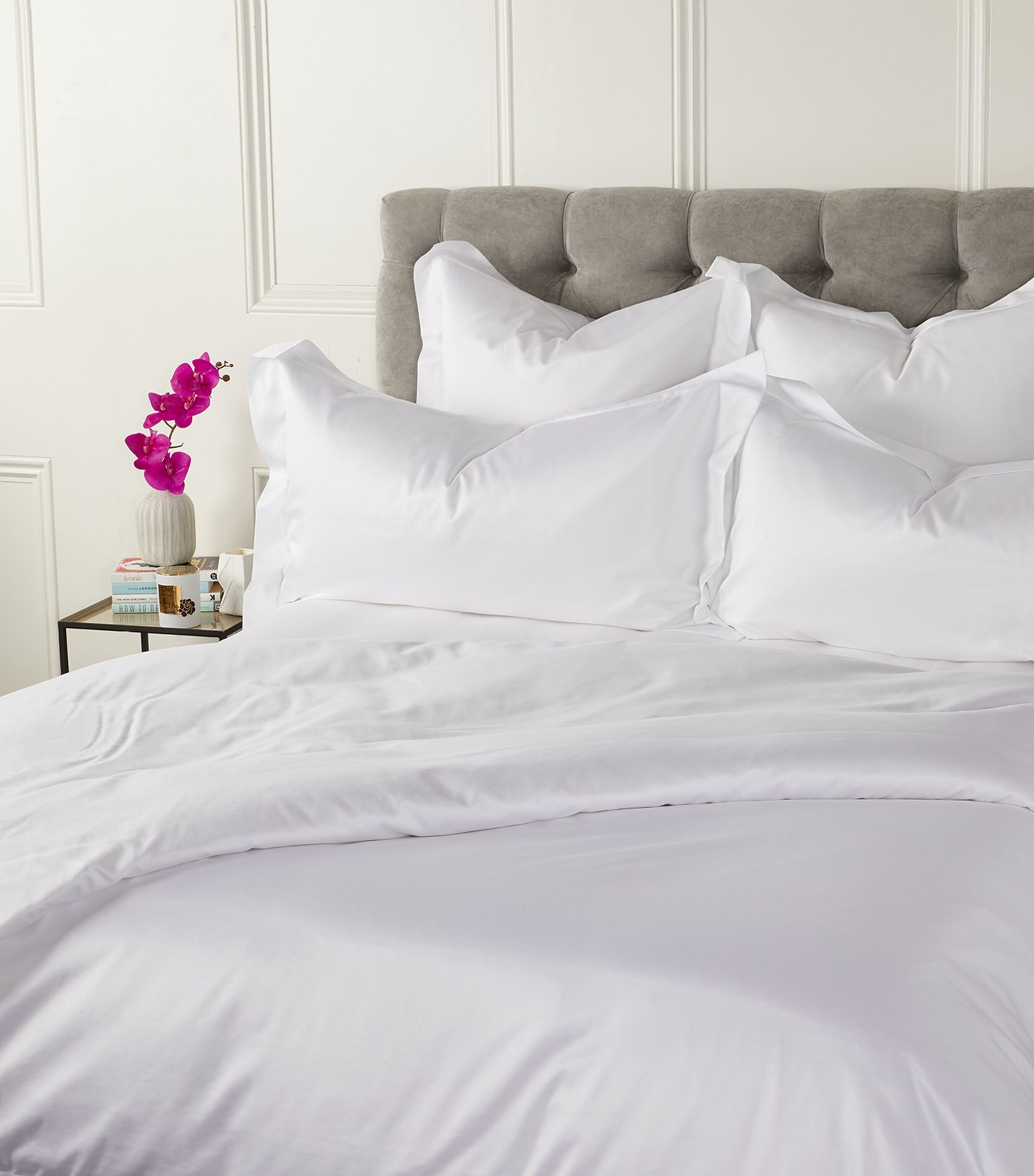 Capela Oxford Pillowcase (50cm x 75cm) GOODS Harrods   