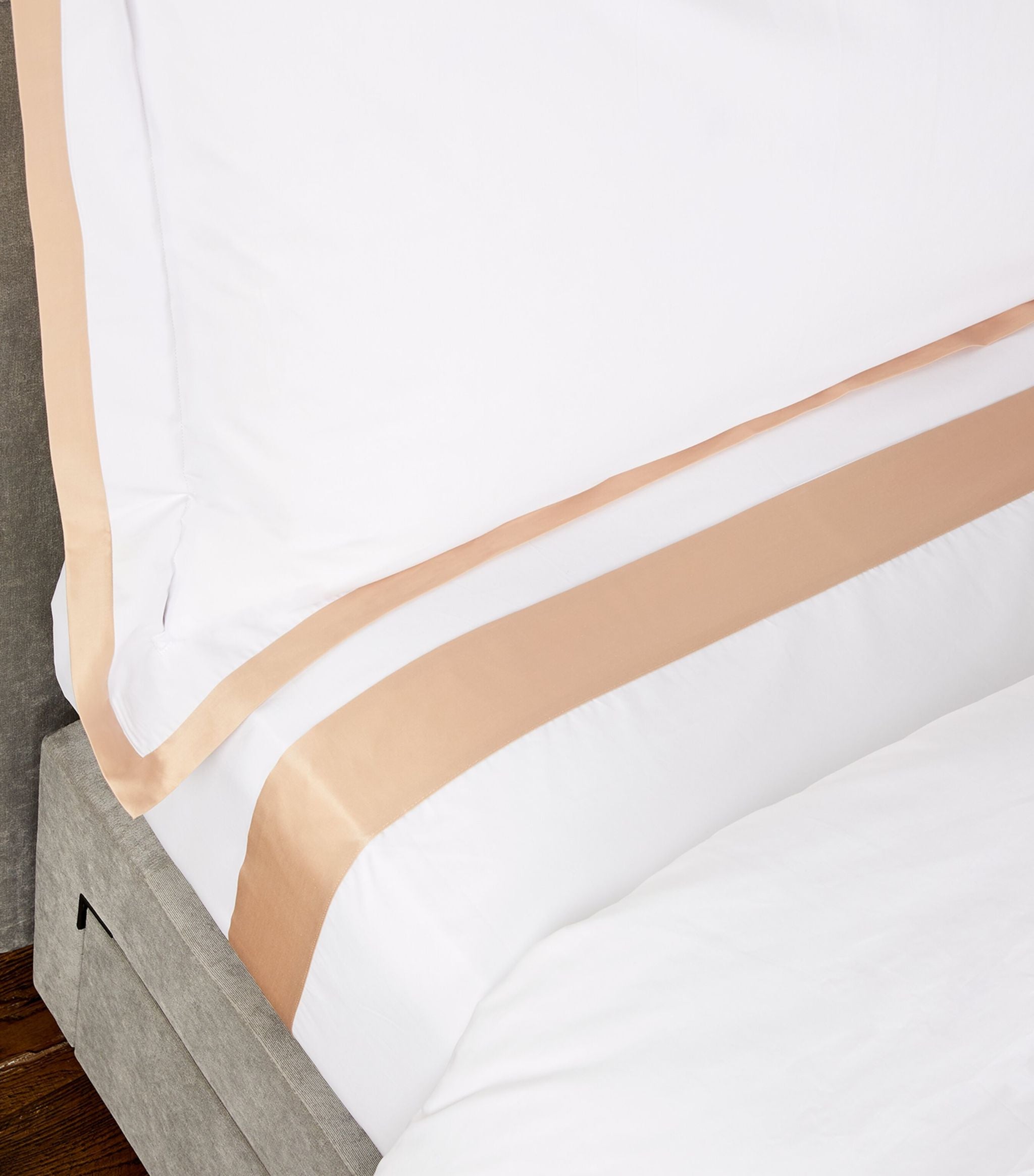 Hella Oxford Pillowcase (50cm x 75cm) GOODS Harrods   