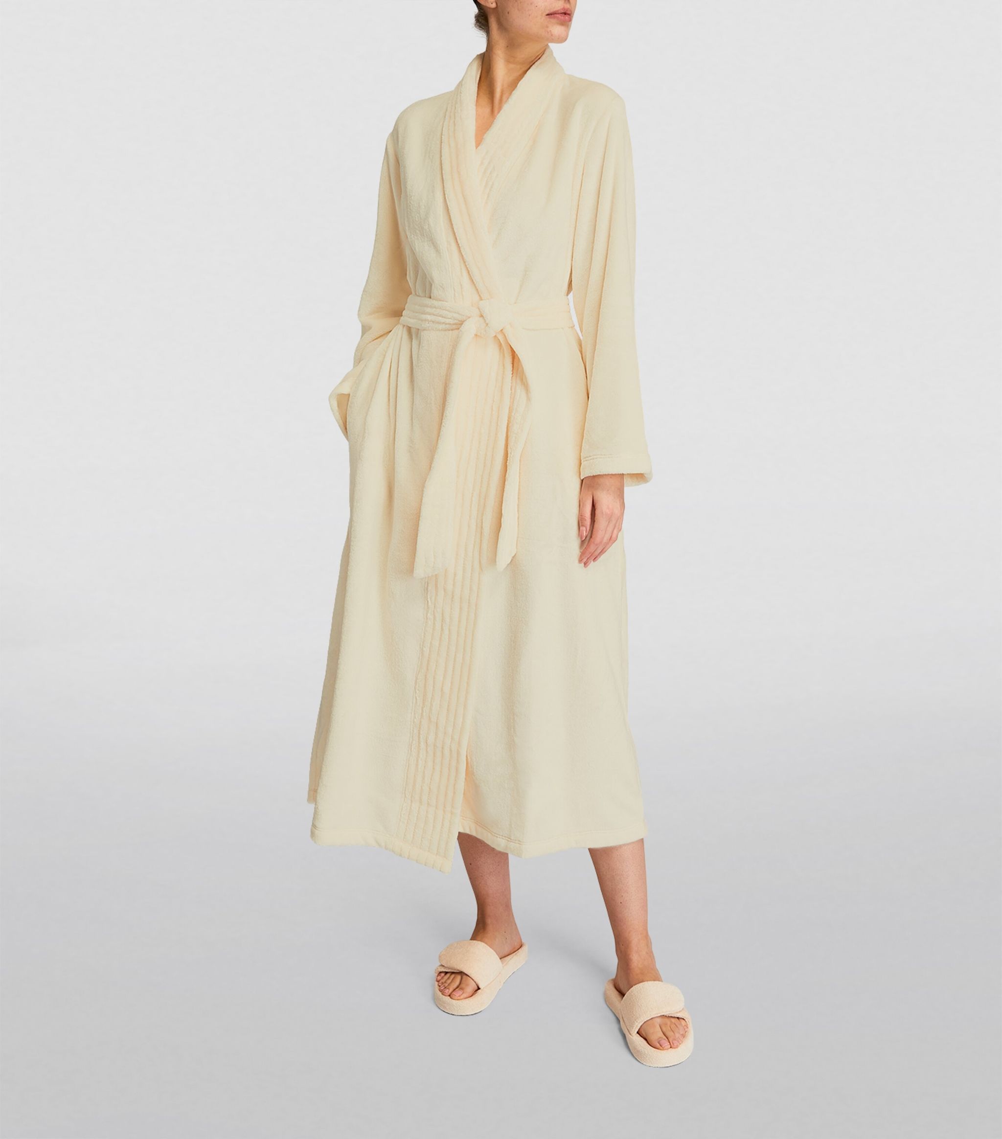 Chalet Plush Robe GOODS Harrods   