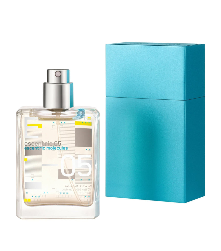 Escentric 05 Eau de Toilette and Case (30ml)