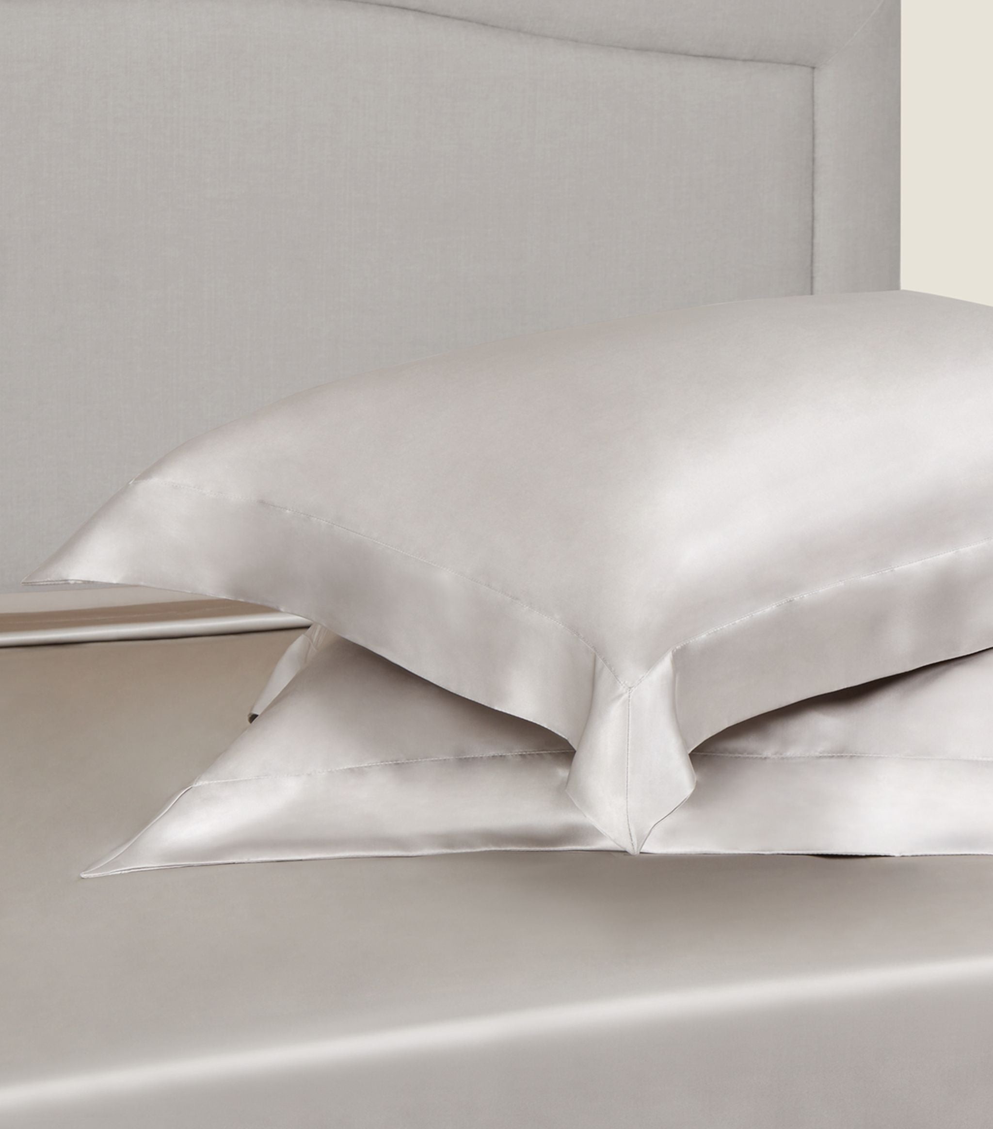 Silk Double Fitted Sheet (140cm x 200cm) GOODS Harrods   