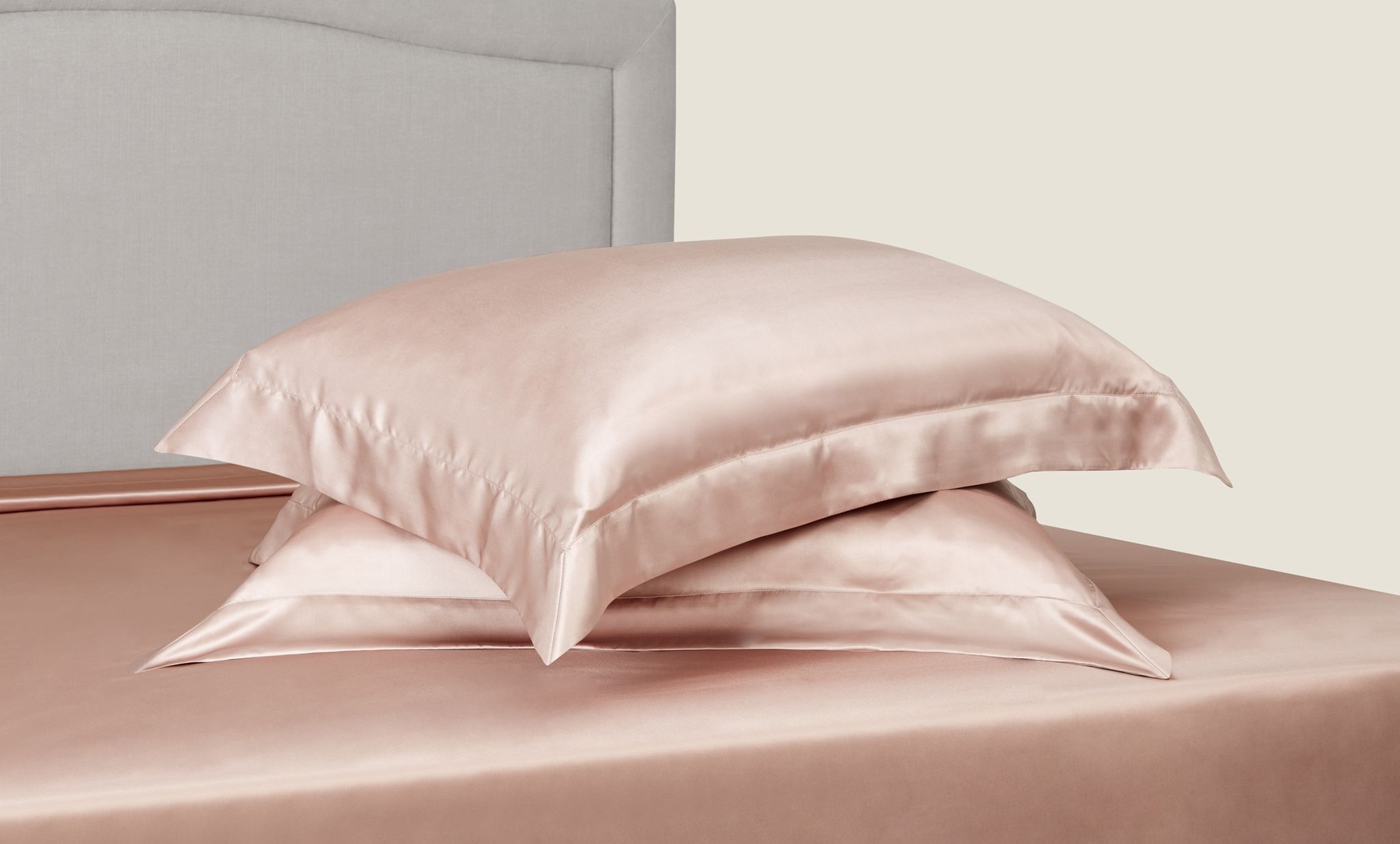 Silk Oxford Pillowcase (50cm x 75cm) GOODS Harrods   