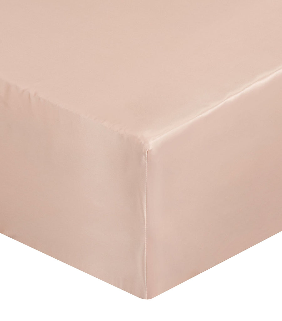 x Vanessa Konig Rose King Fitted Sheet (150cm x 200cm)