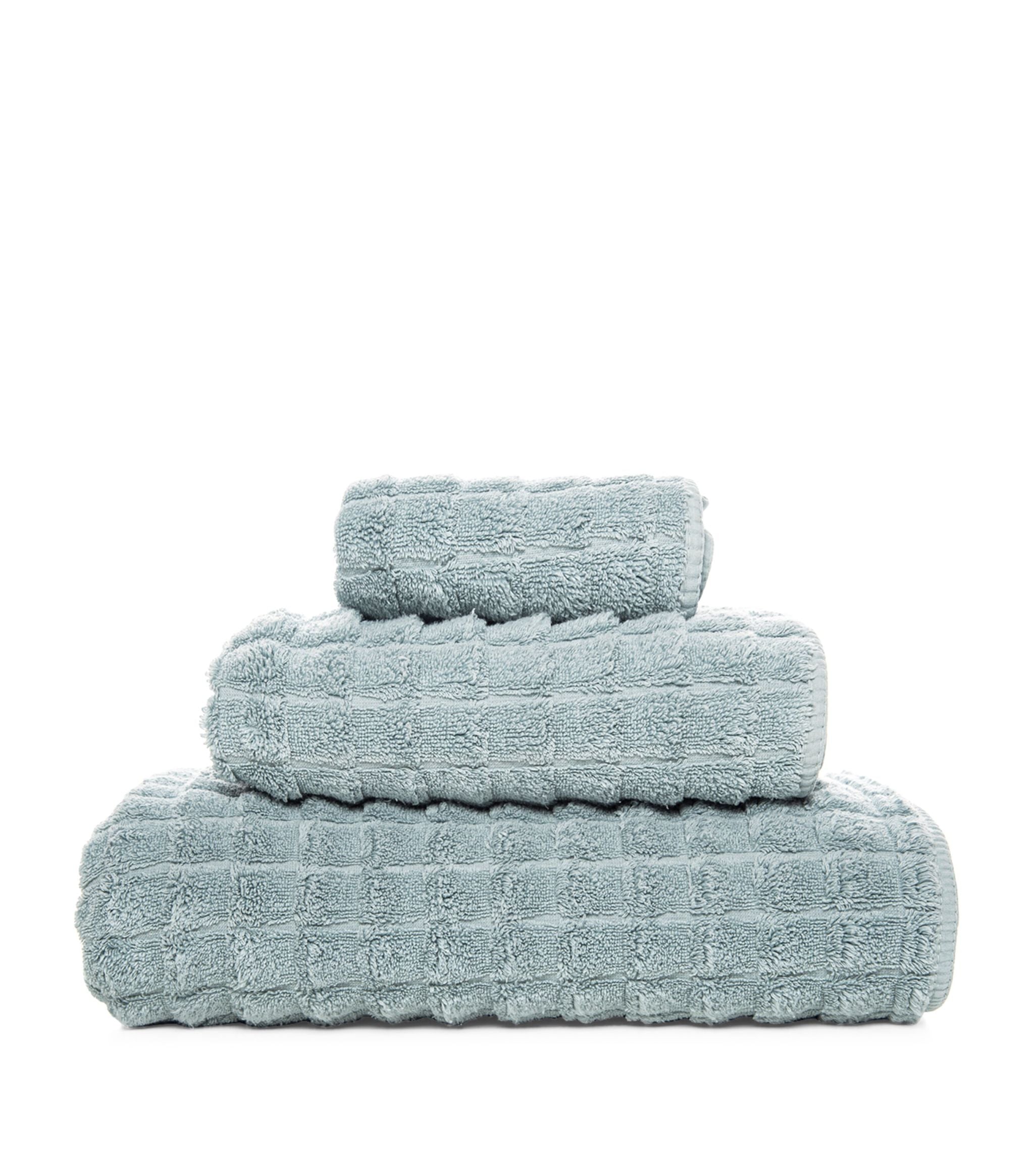 Heaven Bath Towel (70cm x 140cm) Bedroom Harrods   