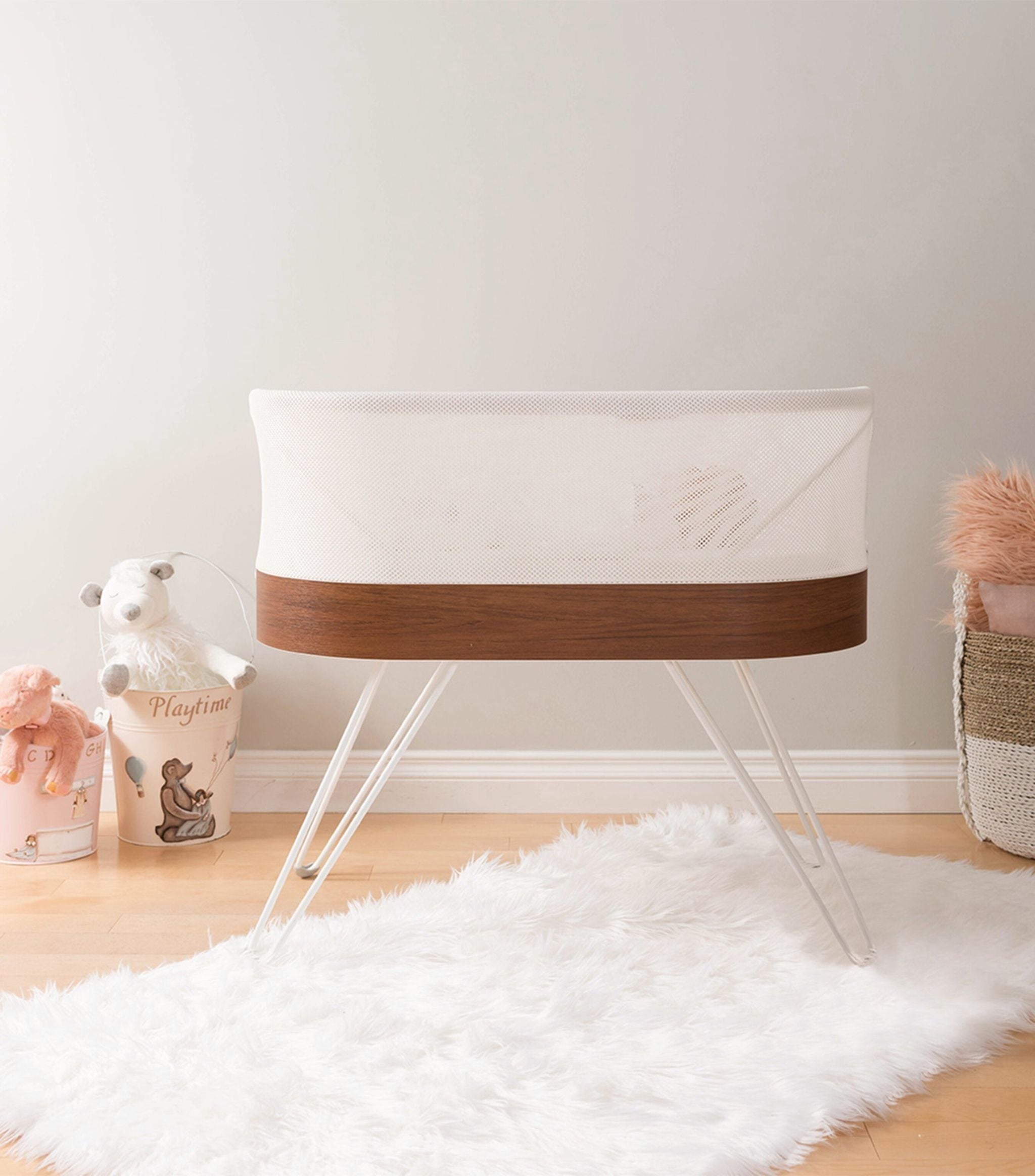 SNOO Smart Sleeper Baby Cot GOODS Harrods   