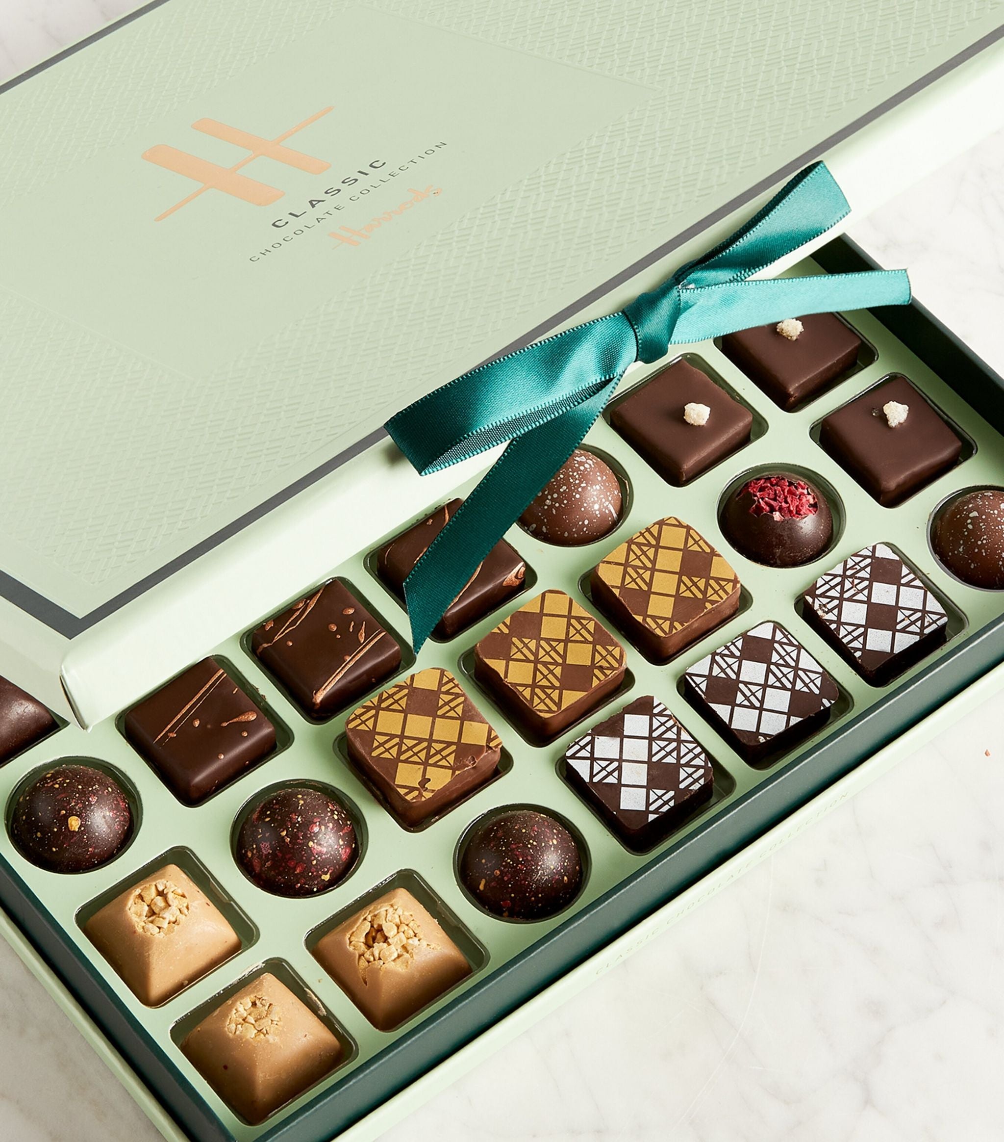 49-Piece Classic Chocolate Collection (410g) GOODS Harrods   