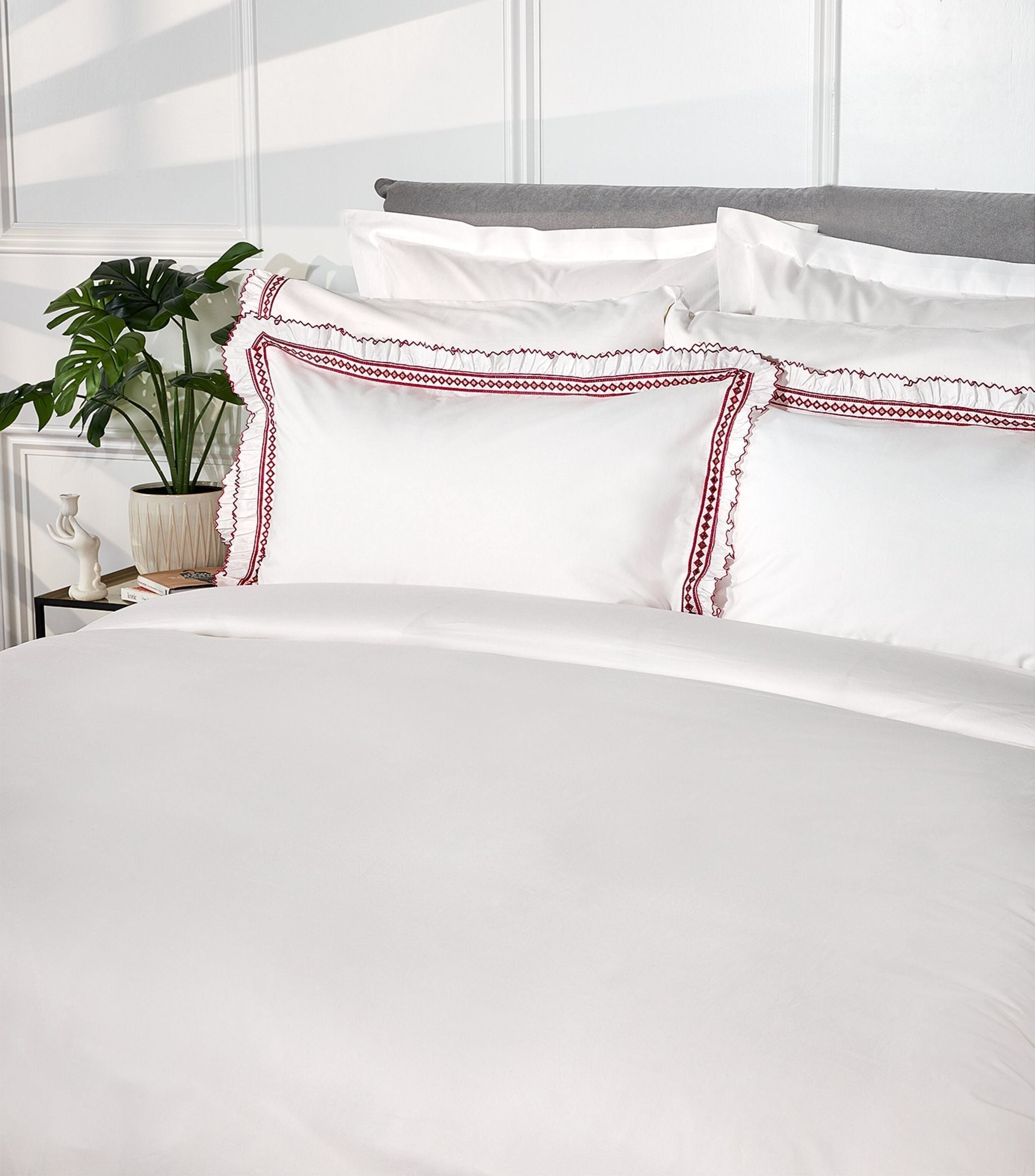 Fuschia Frill King Flat Sheet (275cm x 275cm) GOODS Harrods   