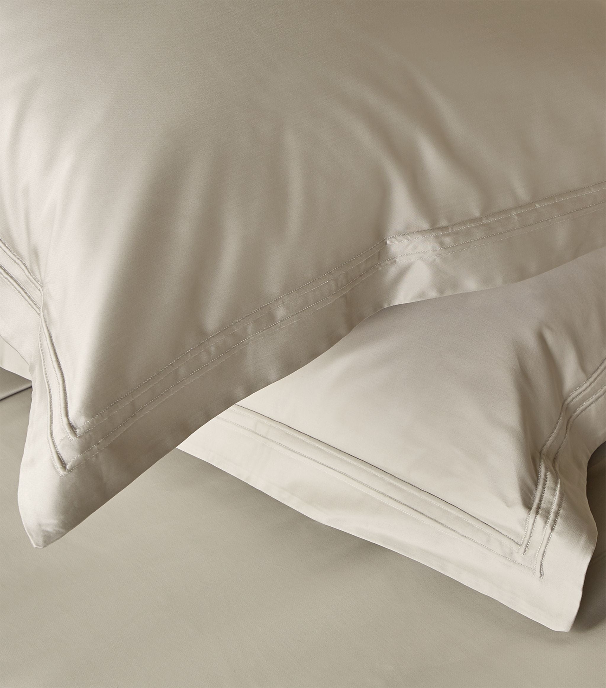 Richmond Emperor Fitted Sheet (215cm x 215cm) GOODS Harrods   