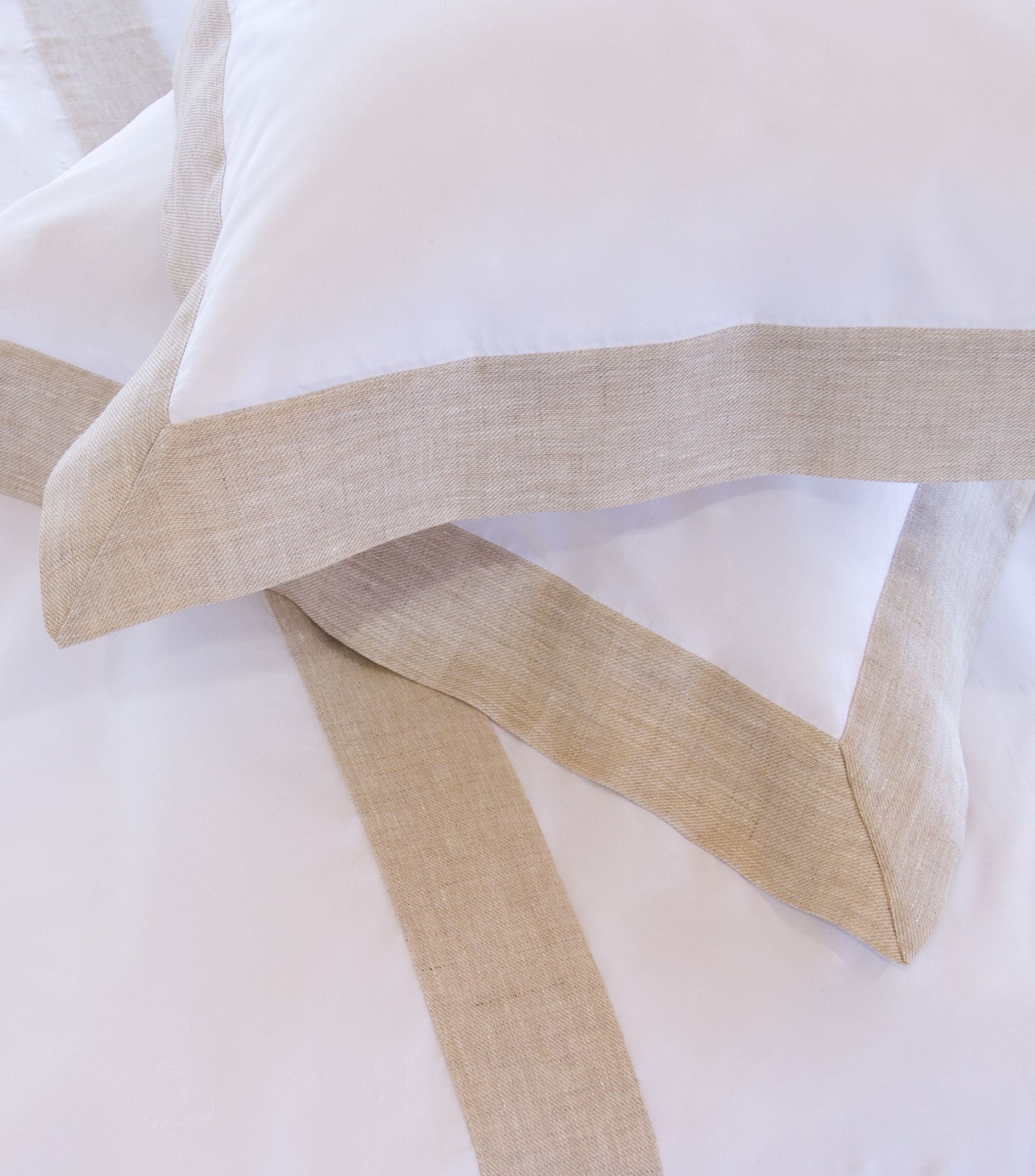 Set Of 2 Linen Edge Square Pillowcases (65cm x 65cm) GOODS Harrods   