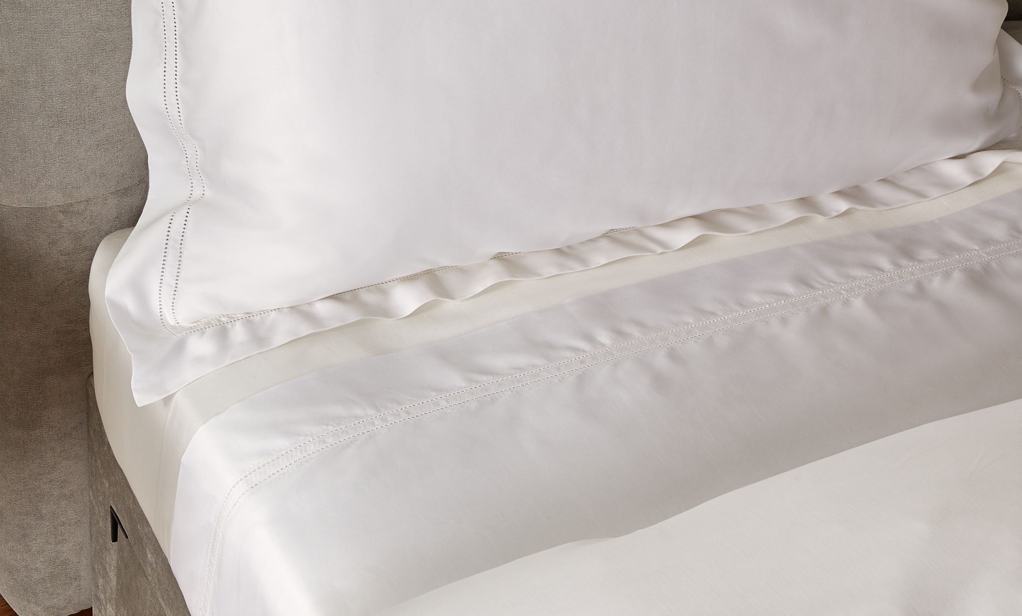 Silk Cotton Oxford Pillowcase Pair (50cm x 75cm) GOODS Harrods   