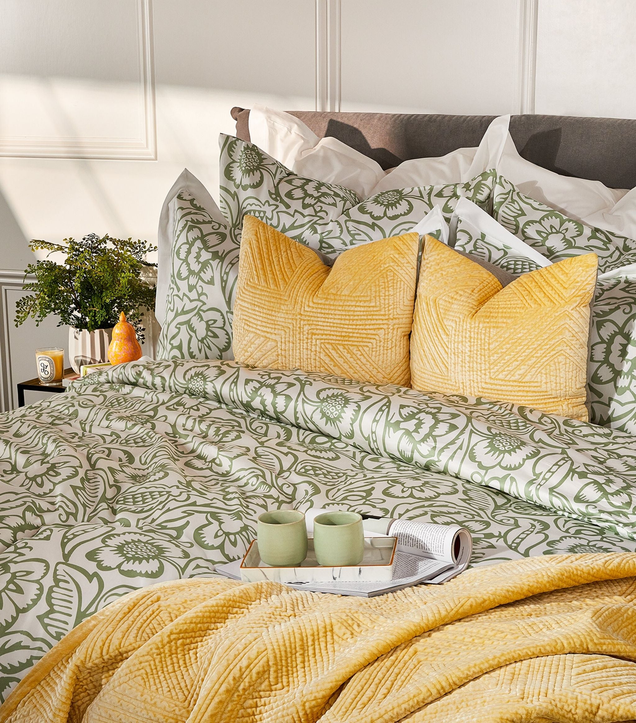 Tranquil Orchard King Duvet Cover Set (230cm x 200cm) GOODS Harrods   