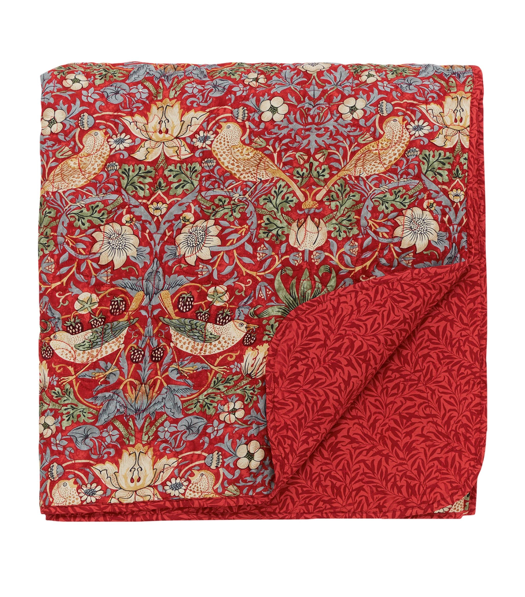 Strawberry Thief Bedspread (265cm x 260cm) GOODS Harrods   