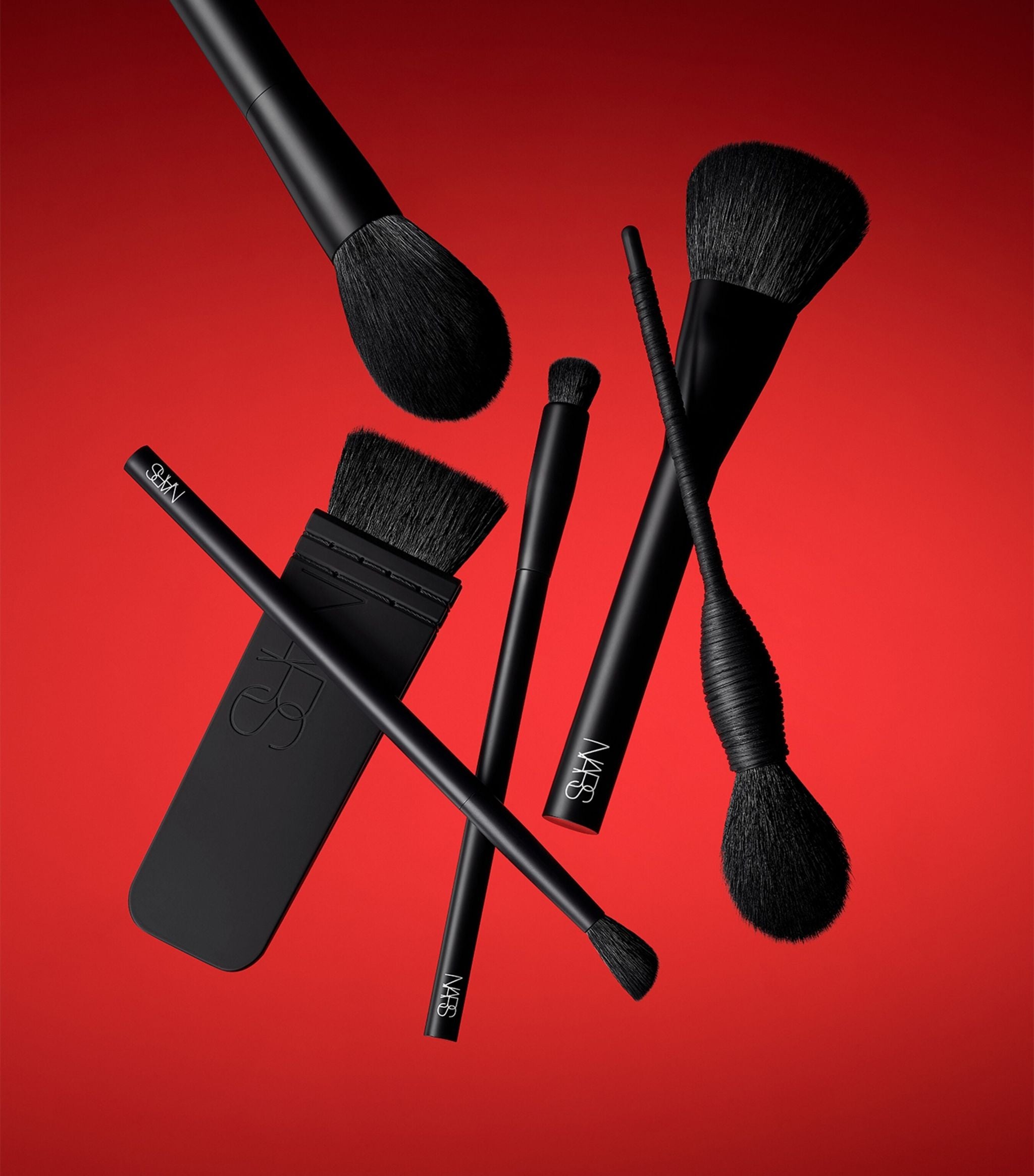 #14 Bronzer Brush Make Up & Beauty Accessories Harrods   