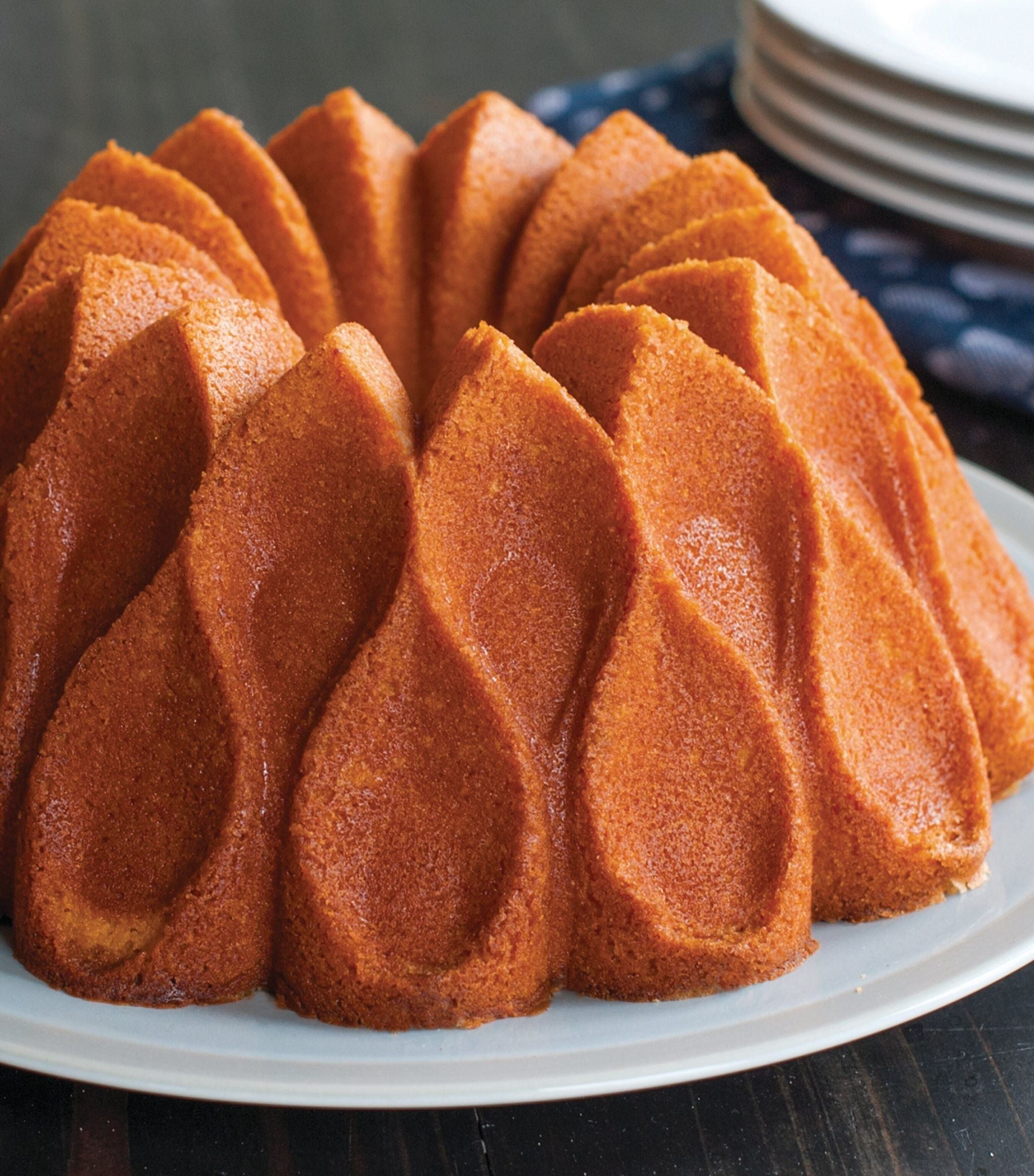 Crown Bundt Pan (22cm) GOODS Harrods   