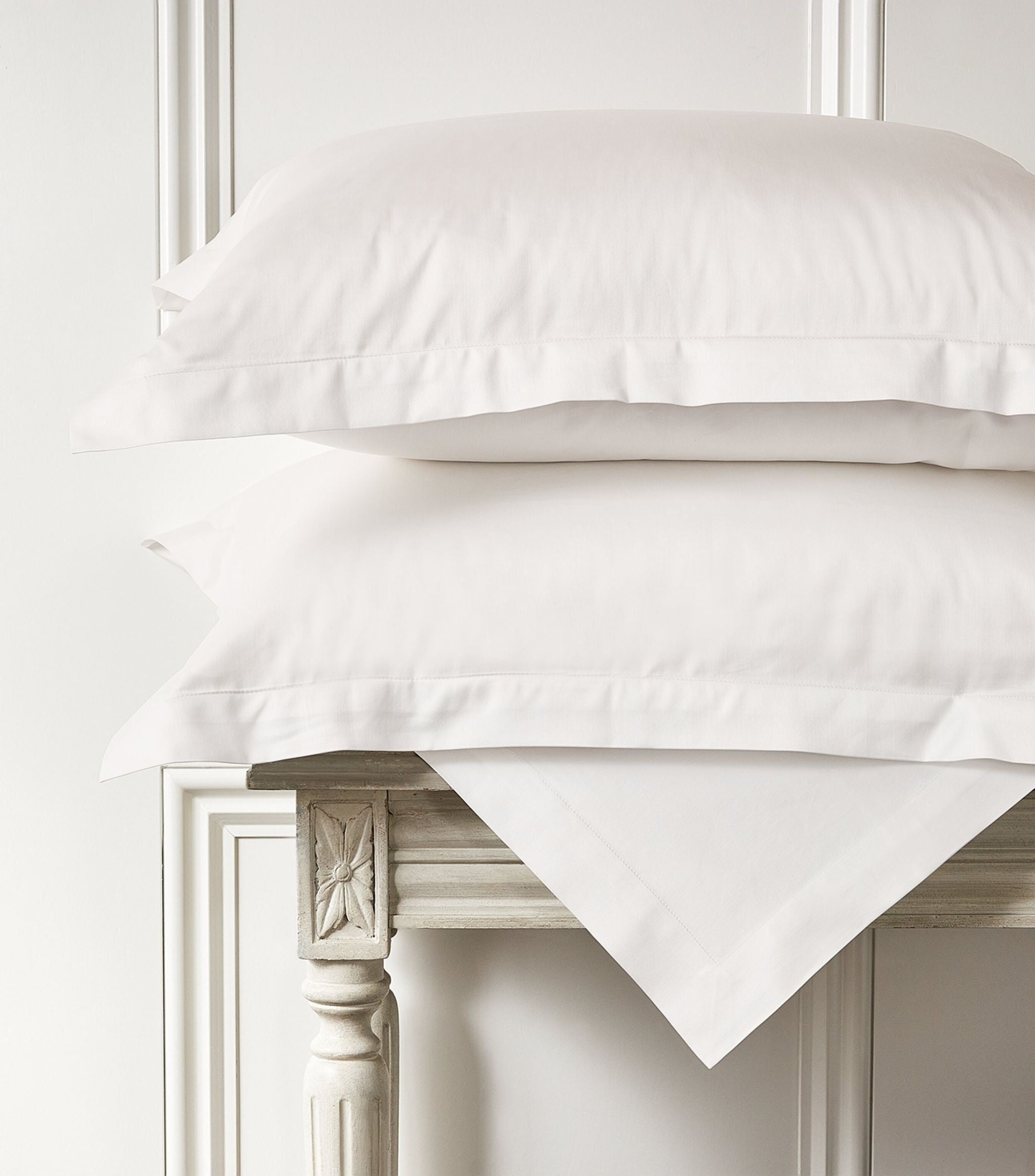 Giza Sateen Oxford Pillowcase (50cm x 90cm) GOODS Harrods   