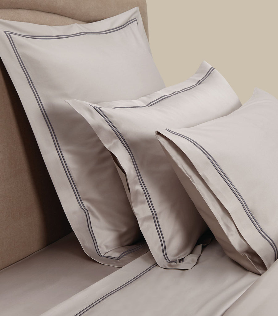 Pendle Double Fitted Sheet (135cm x 190cm)