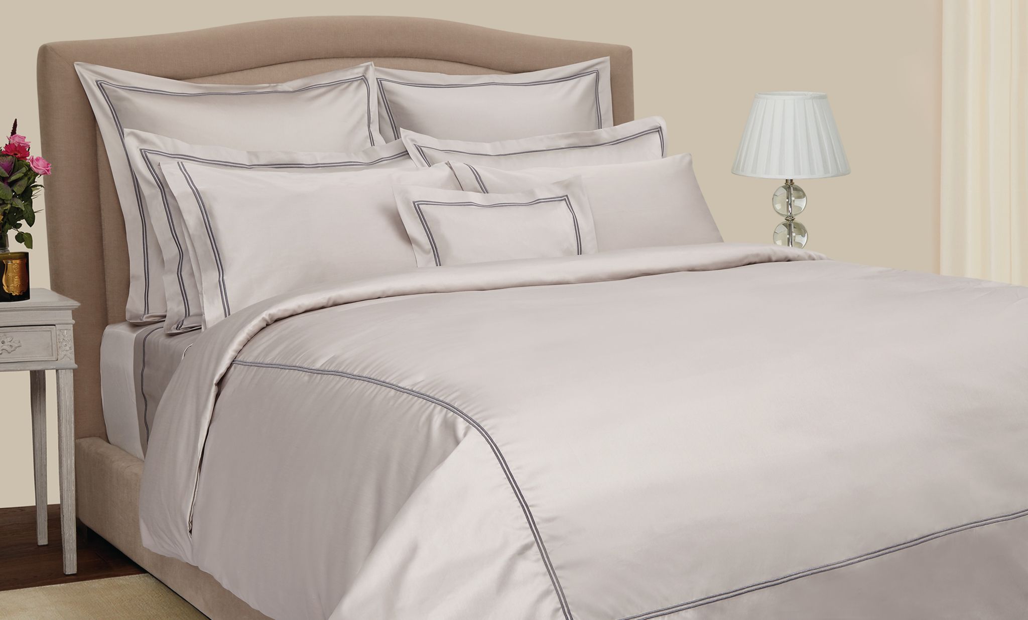 Pendle King Flat Sheet (275cm x 295cm) GOODS Harrods   