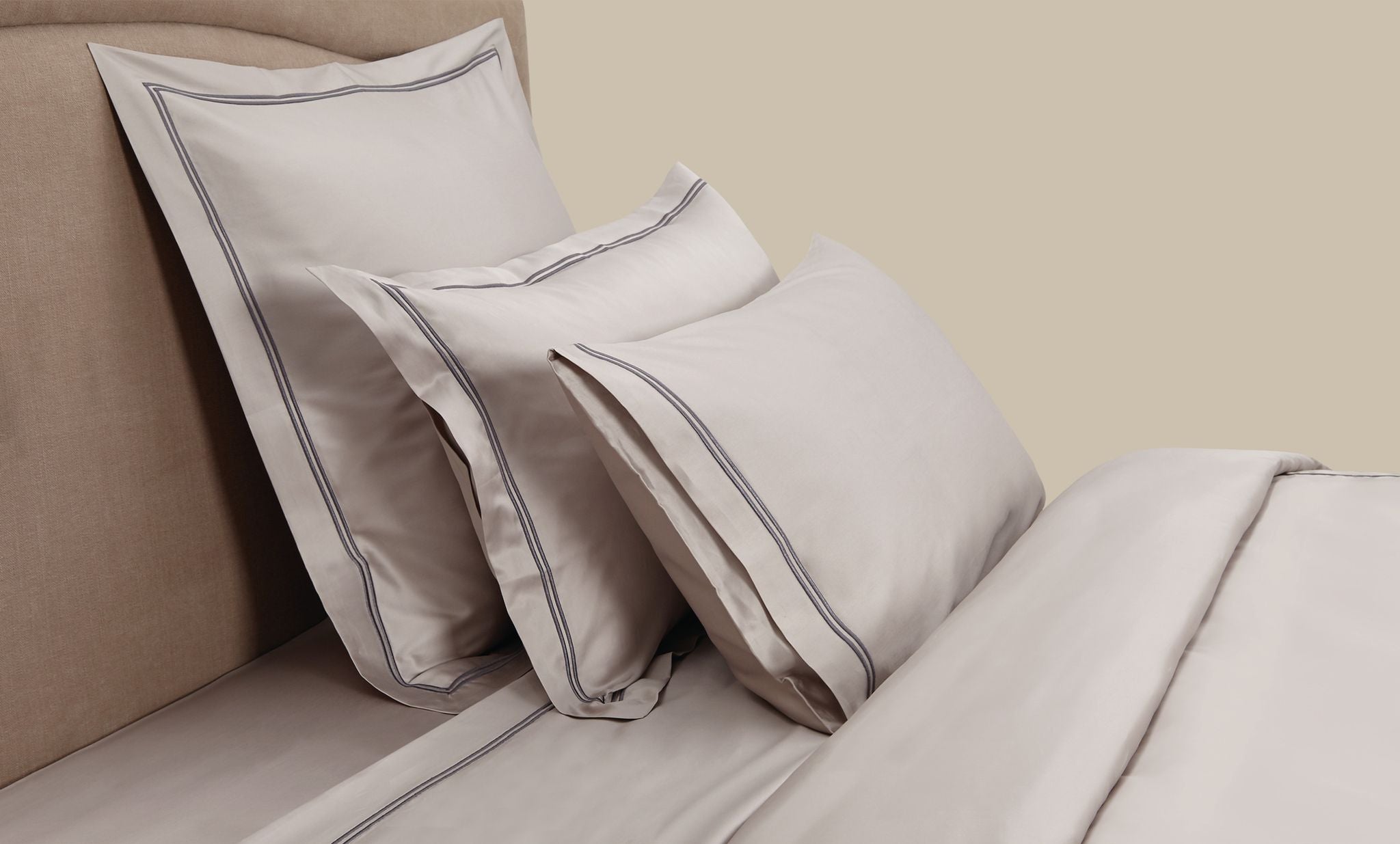 Pendle Oxford Pillowcase (50cm x 75cm) GOODS Harrods   