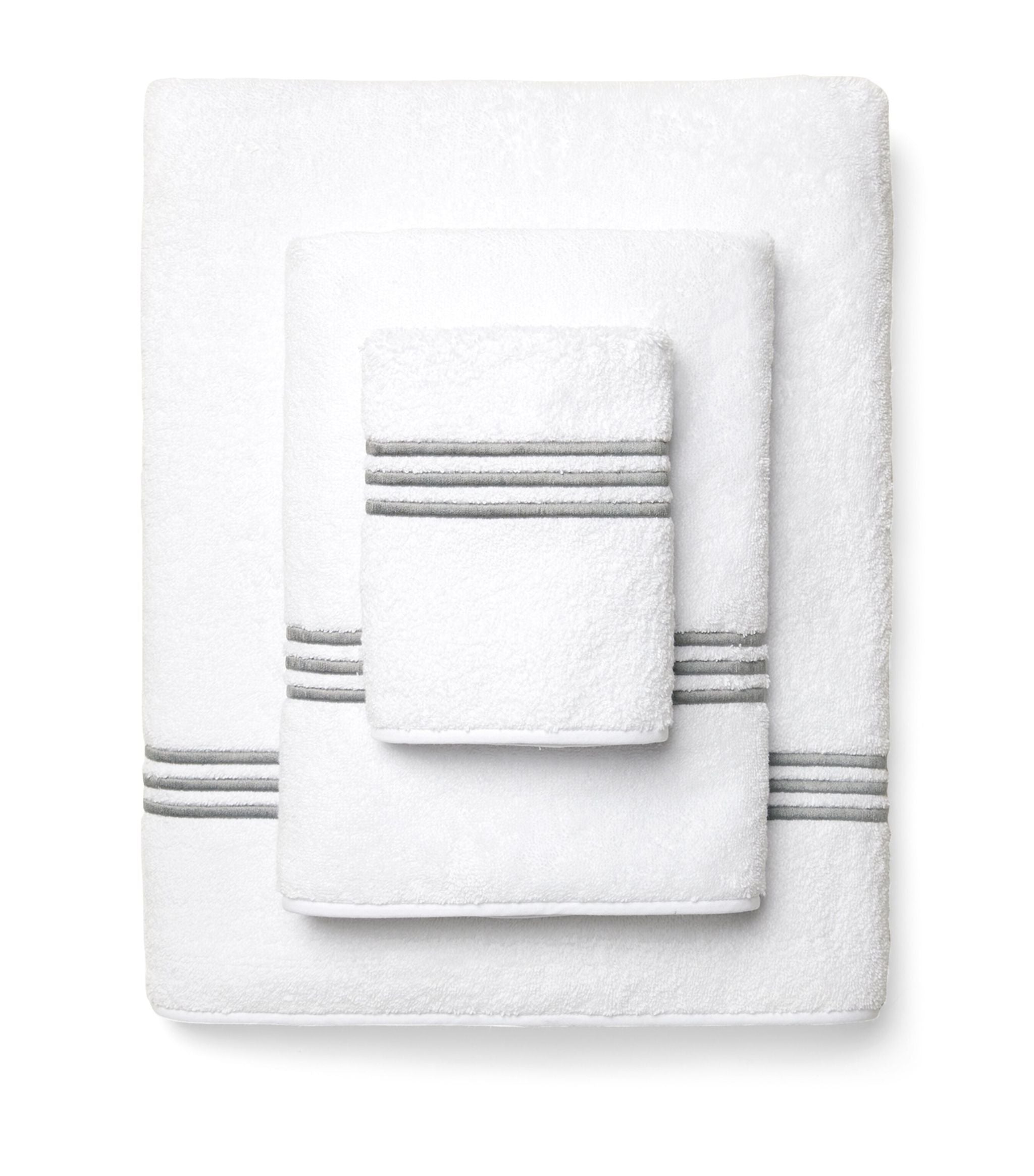 Tre Righe Bath Towel (75cm x 150cm) GOODS Harrods   