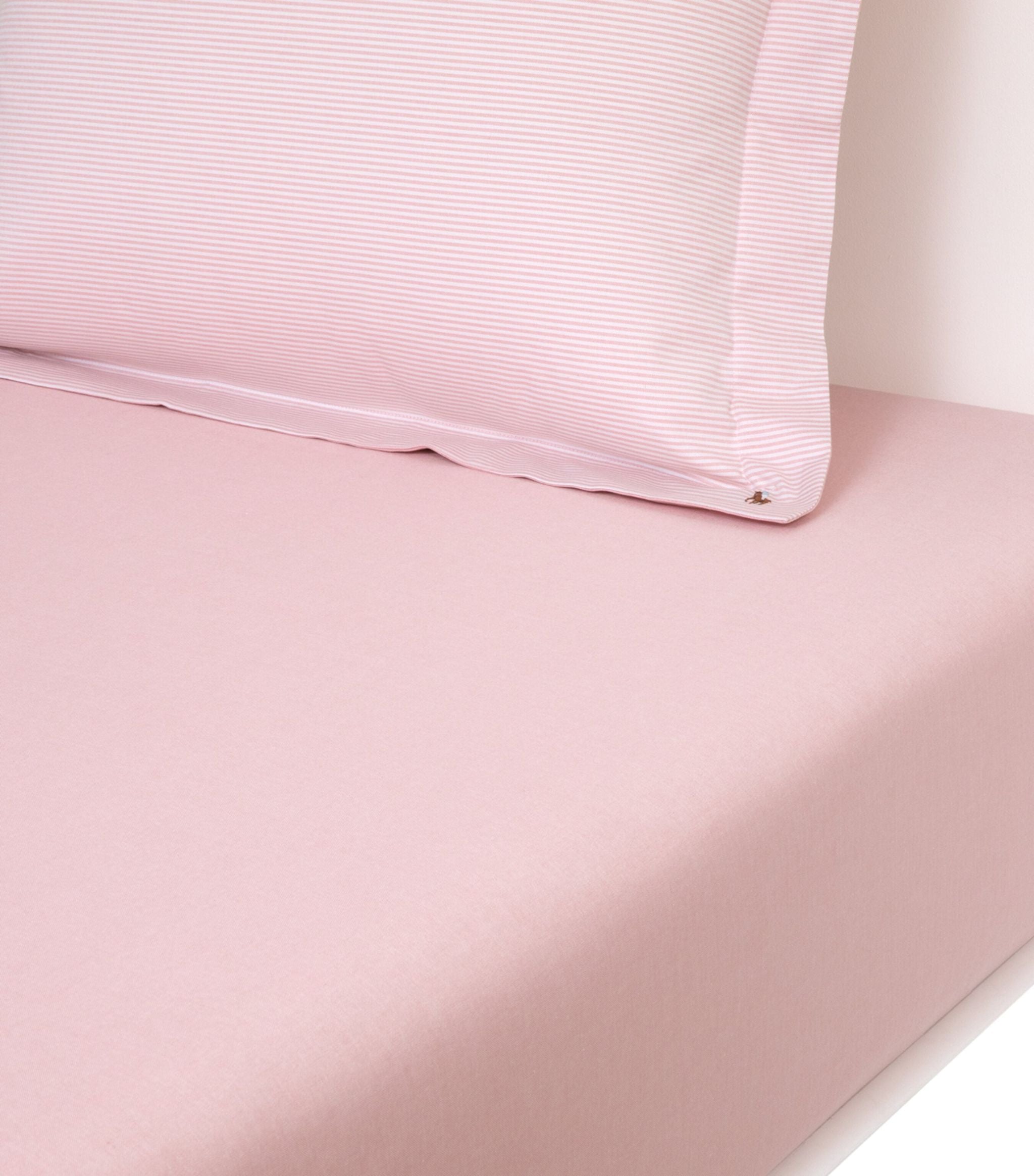 Oxford King Fitted Sheet (150cm x 200cm) GOODS Harrods   