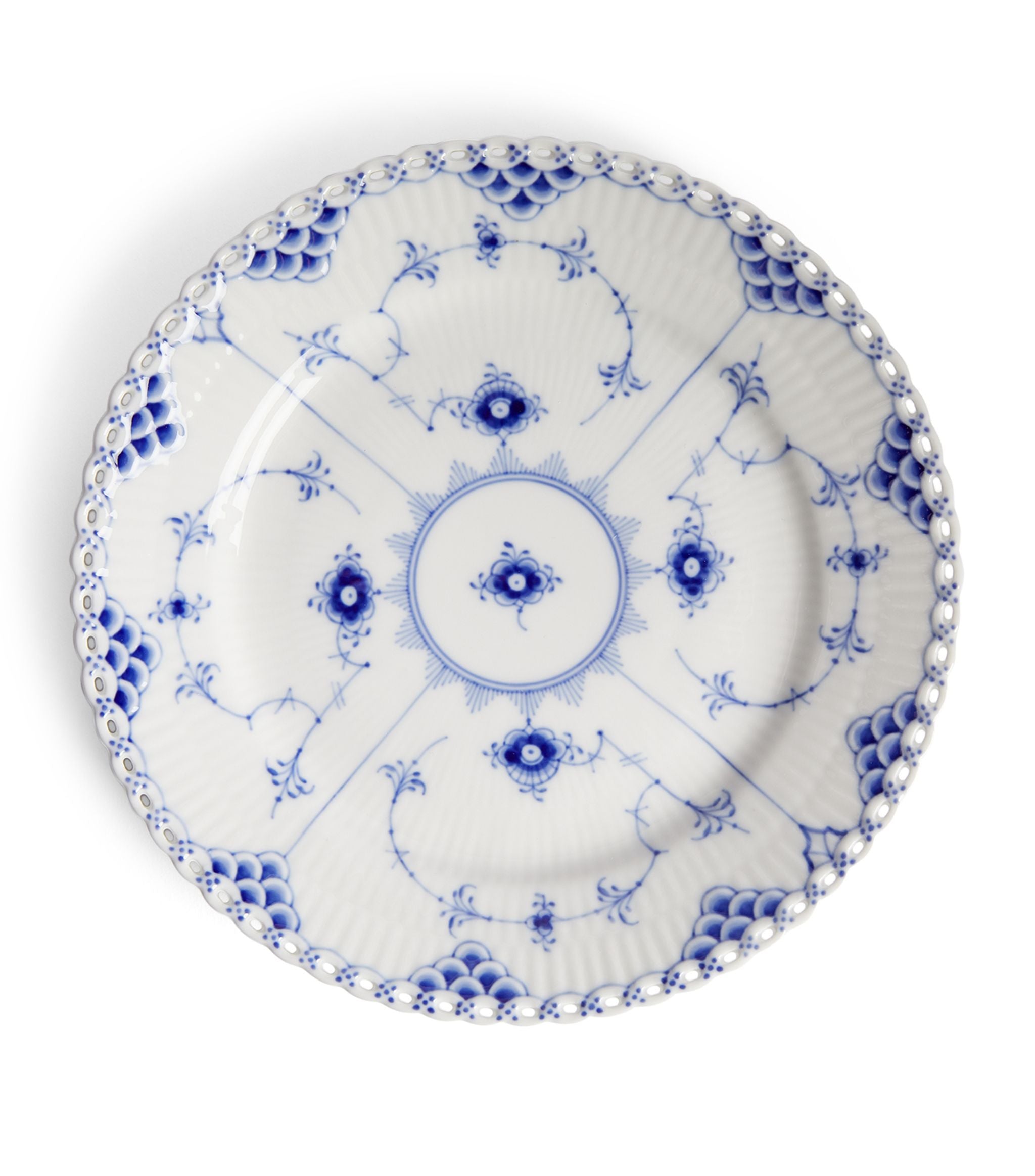 BLUE FLUTED FL PLATE 19CM GOODS Harrods   