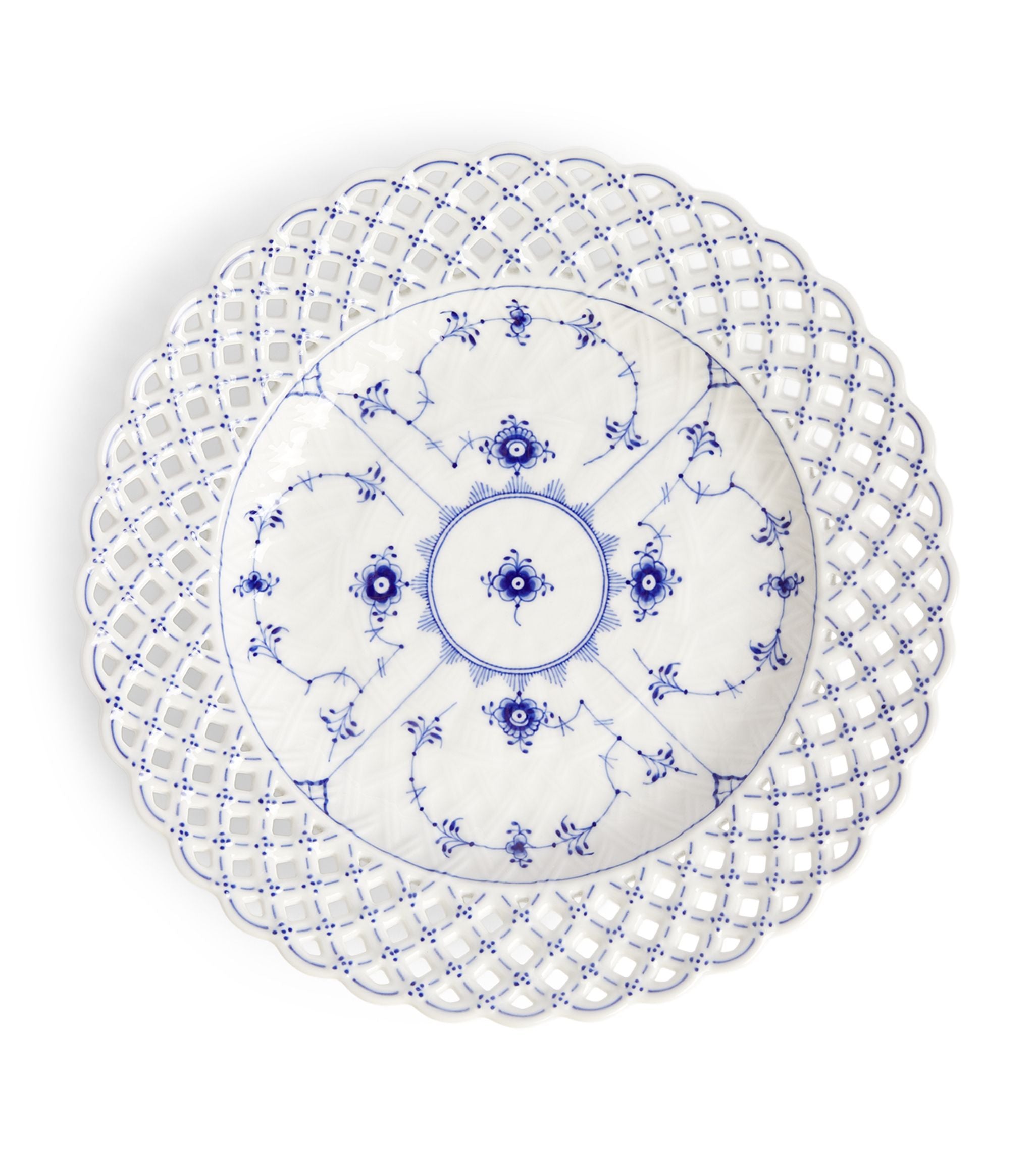 BLUE FLUTED FL PLATE LACE BORD 25CM GOODS Harrods   