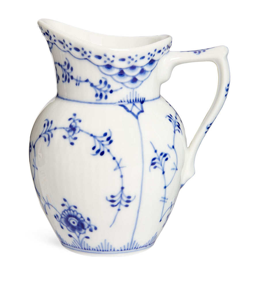 BLUE FLUTED HL JUG 17CL