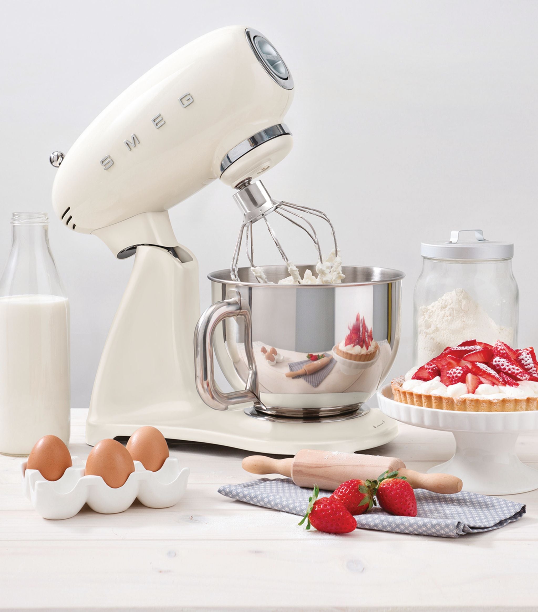 Retro Stand Mixer (4.8L) GOODS Harrods   