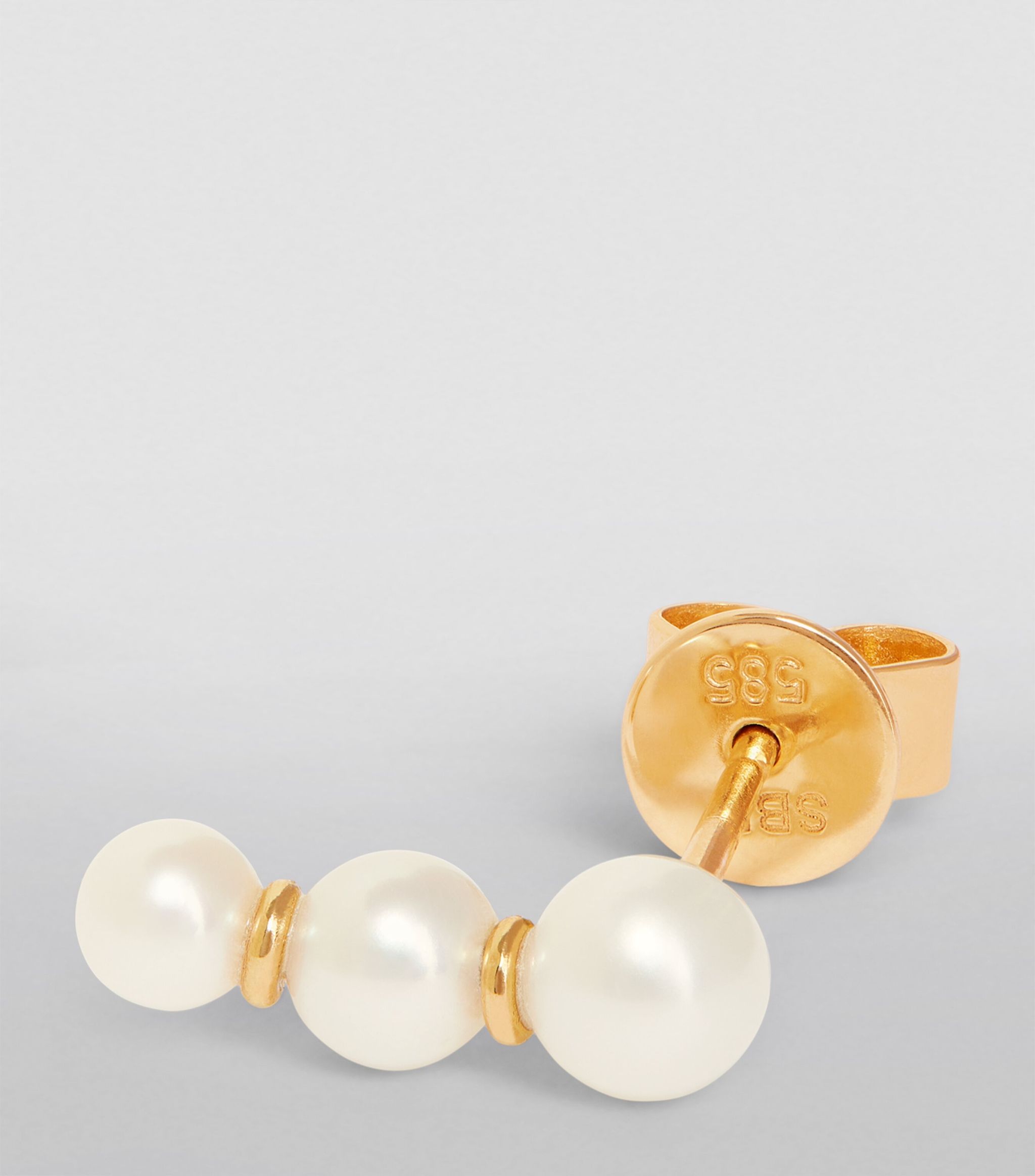 Yellow Gold and Pearl Trois Perle Single Right Earring GOODS Harrods   